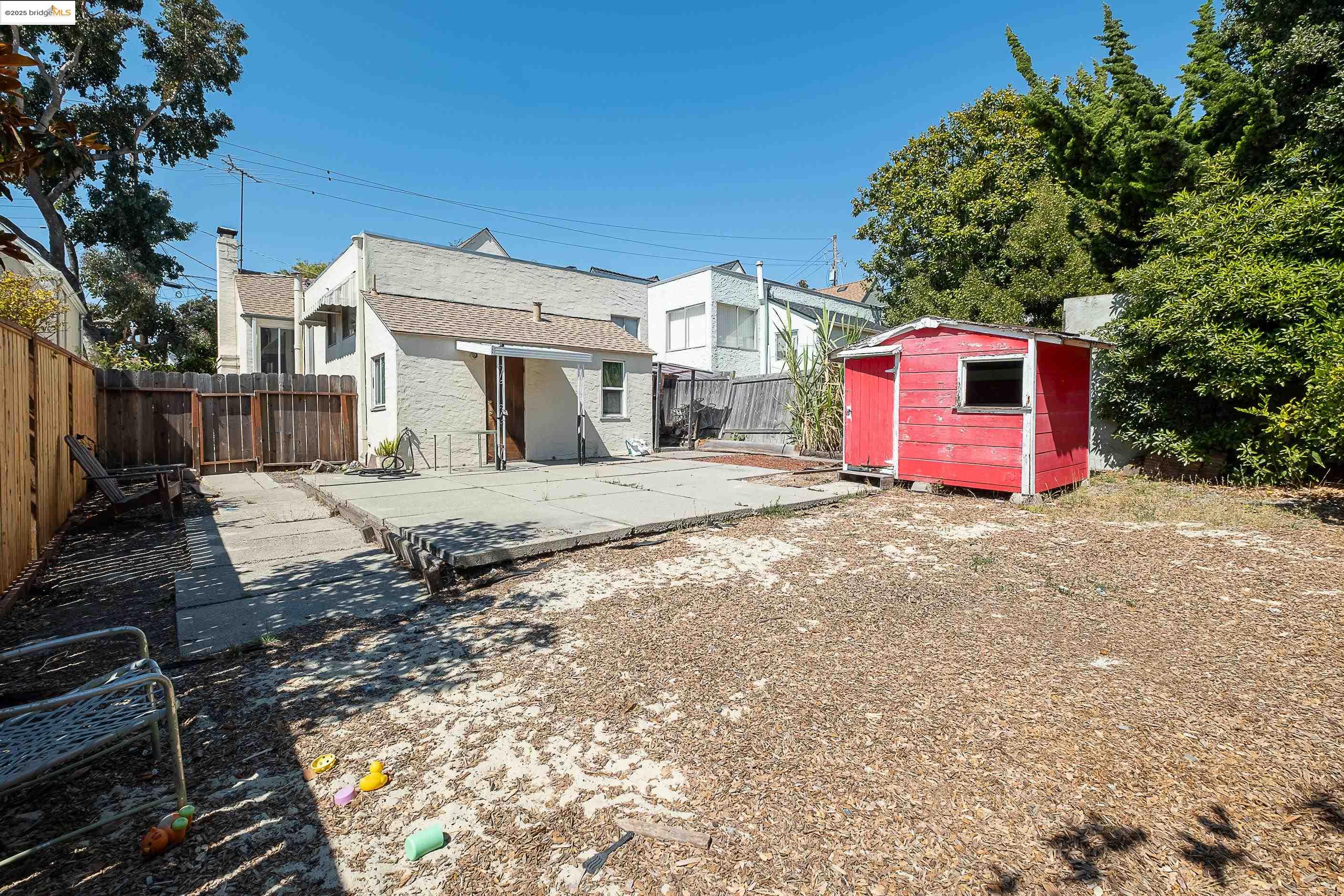 Detail Gallery Image 25 of 31 For 6620 Hill St, El Cerrito,  CA 94530 - 2 Beds | 1 Baths