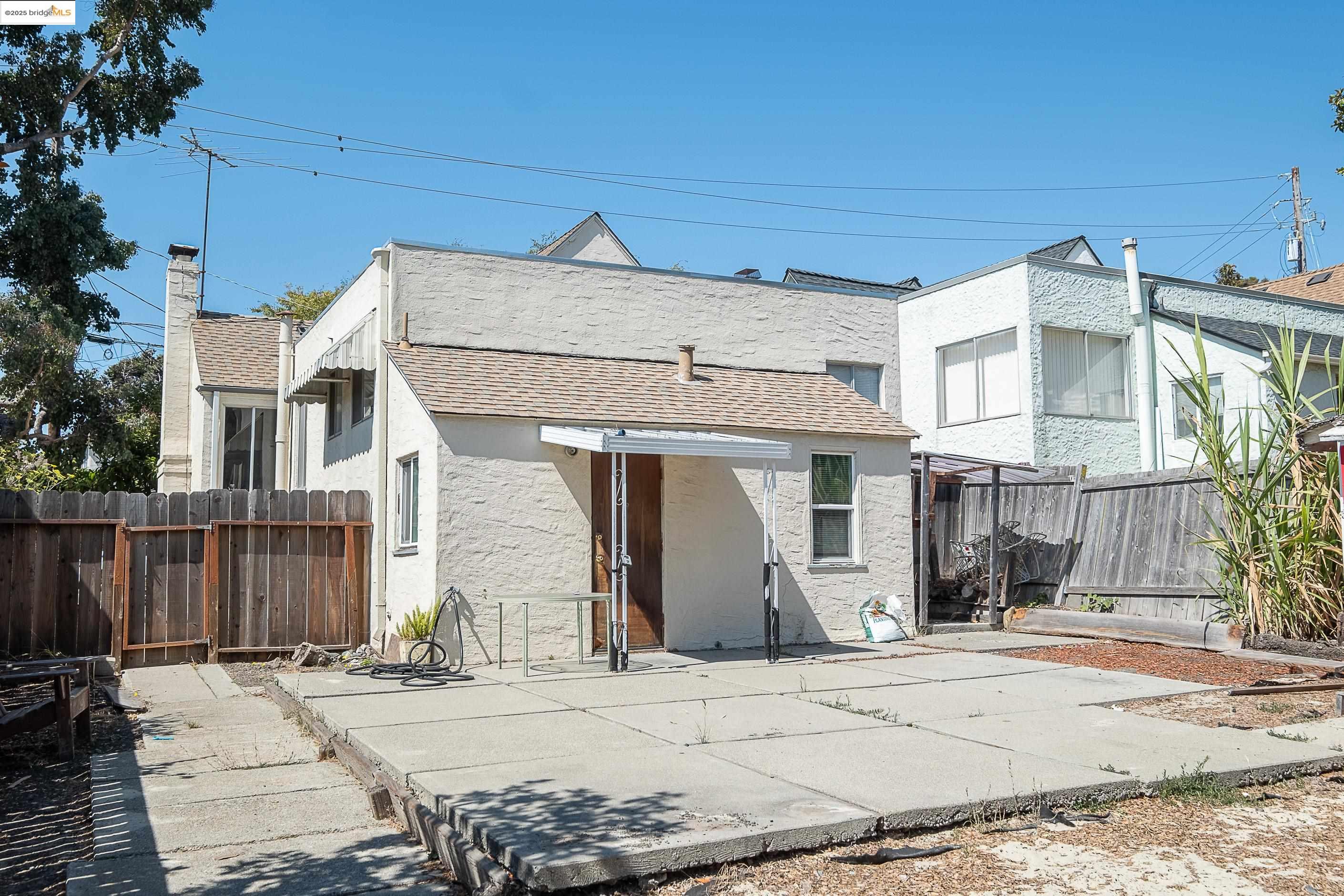 Detail Gallery Image 26 of 31 For 6620 Hill St, El Cerrito,  CA 94530 - 2 Beds | 1 Baths