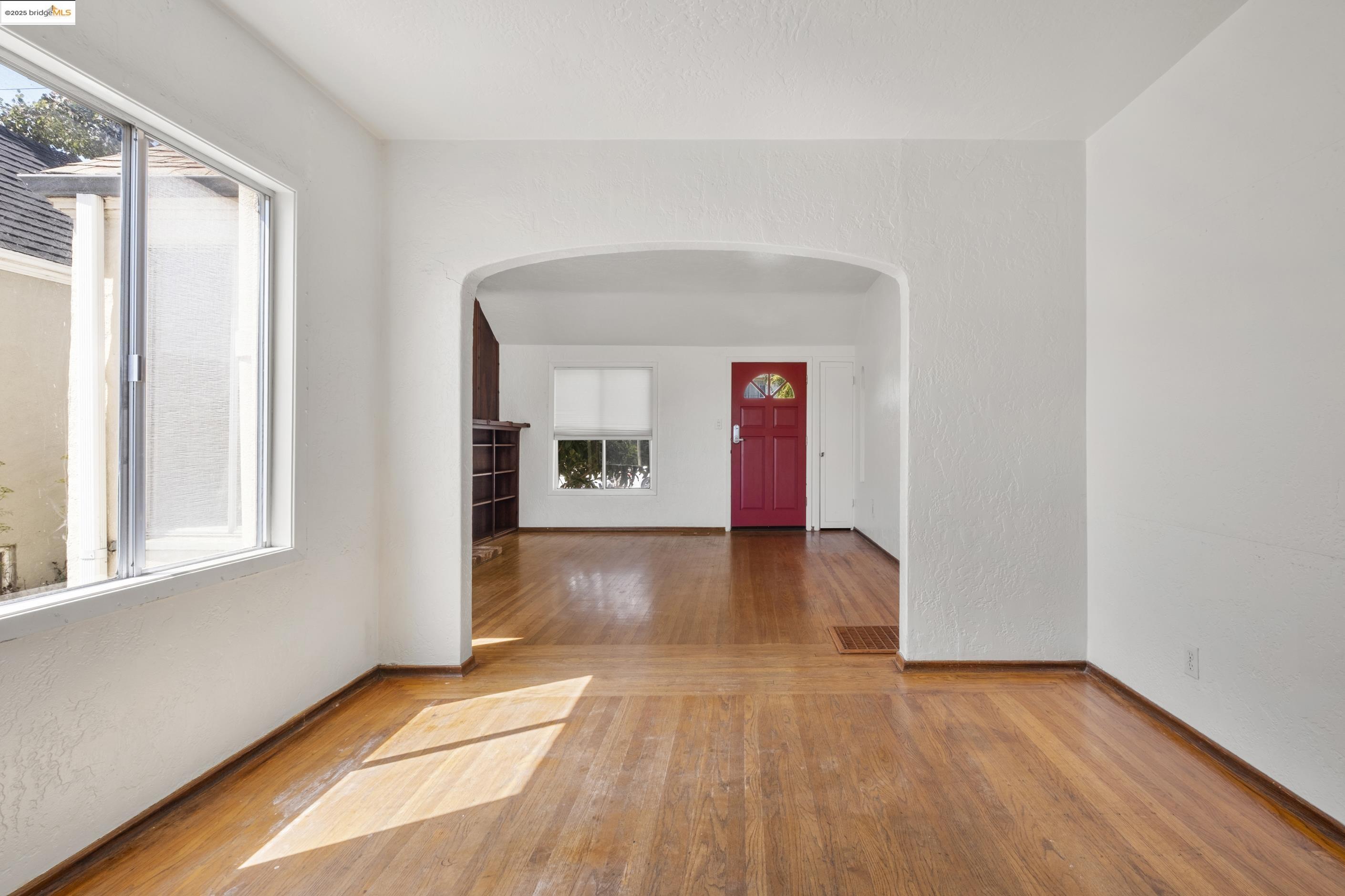 Detail Gallery Image 9 of 31 For 6620 Hill St, El Cerrito,  CA 94530 - 2 Beds | 1 Baths