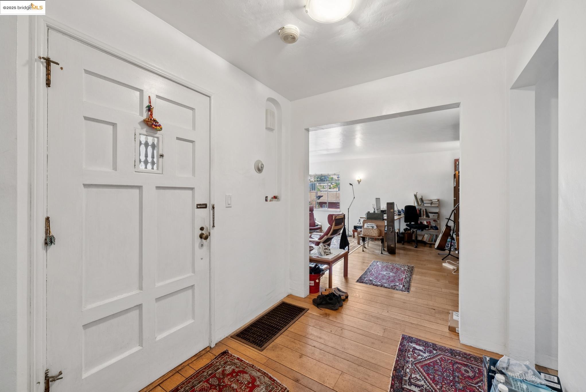 Detail Gallery Image 24 of 57 For 1033 Walker Ave, Oakland,  CA 94610 - – Beds | – Baths