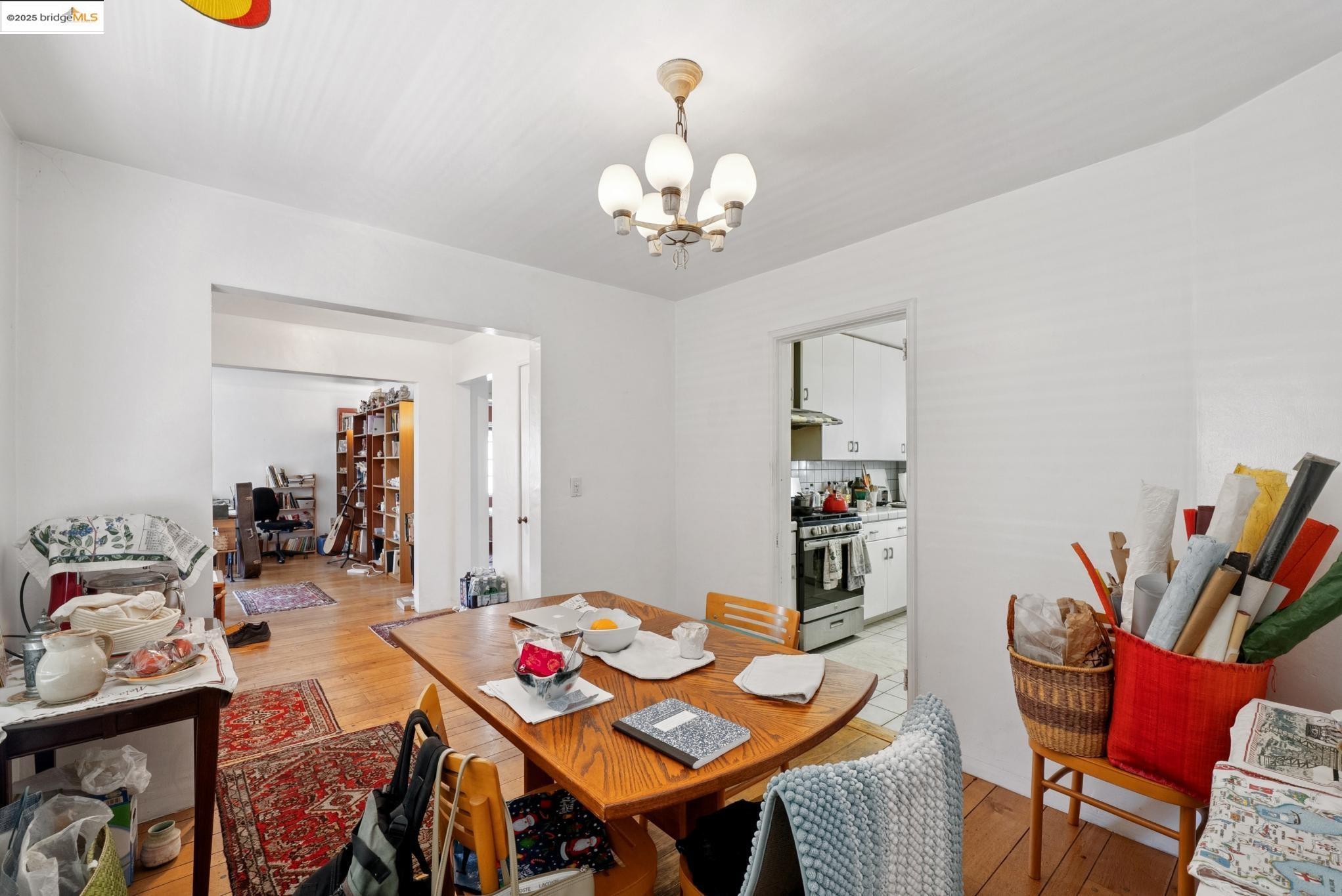 Detail Gallery Image 27 of 57 For 1033 Walker Ave, Oakland,  CA 94610 - – Beds | – Baths