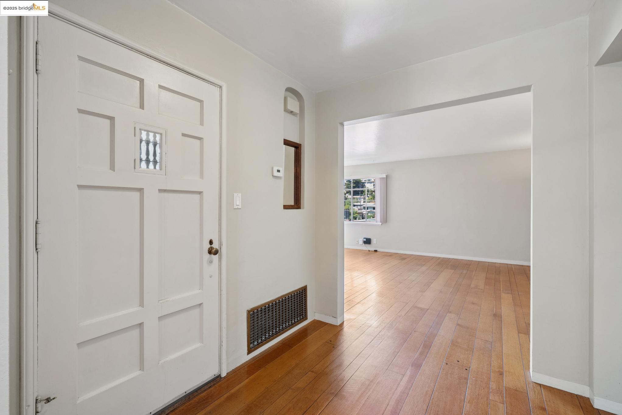 Detail Gallery Image 37 of 57 For 1033 Walker Ave, Oakland,  CA 94610 - – Beds | – Baths