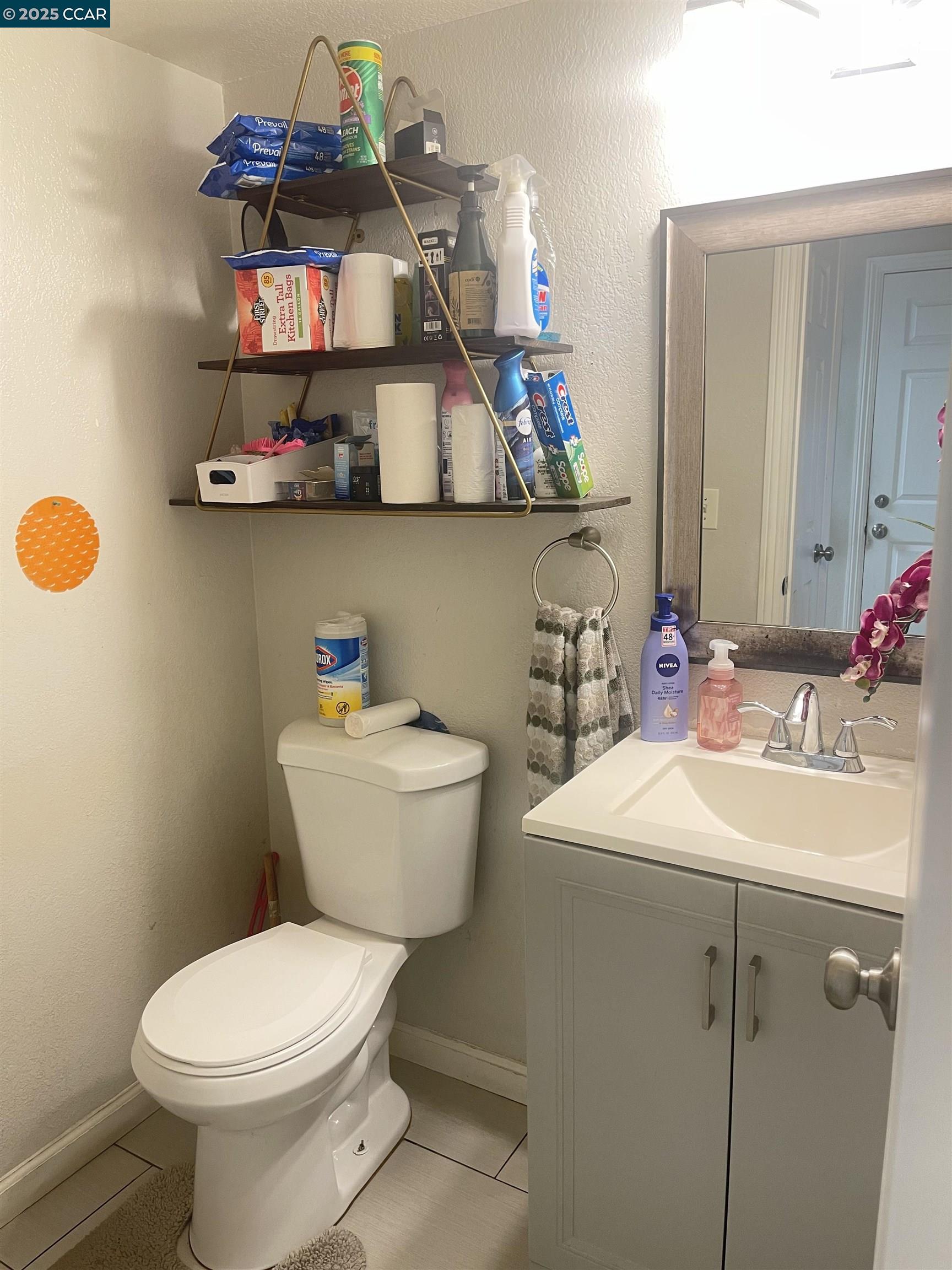 Detail Gallery Image 6 of 12 For 206 Berk Pl, Richmond,  CA 94804 - 4 Beds | 2/1 Baths
