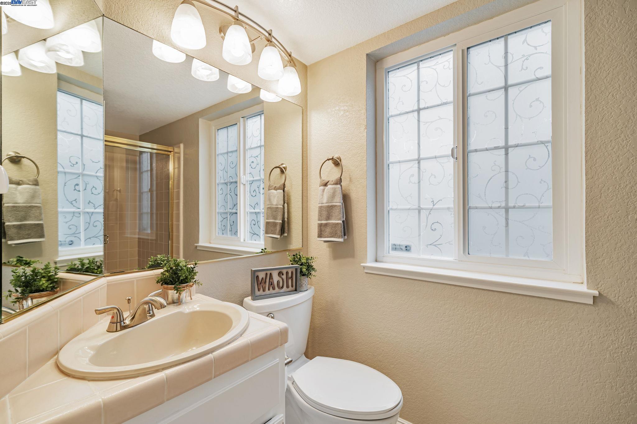 Detail Gallery Image 34 of 52 For 47 Summer Hill Court, Danville,  CA 94526 - 3 Beds | 3 Baths