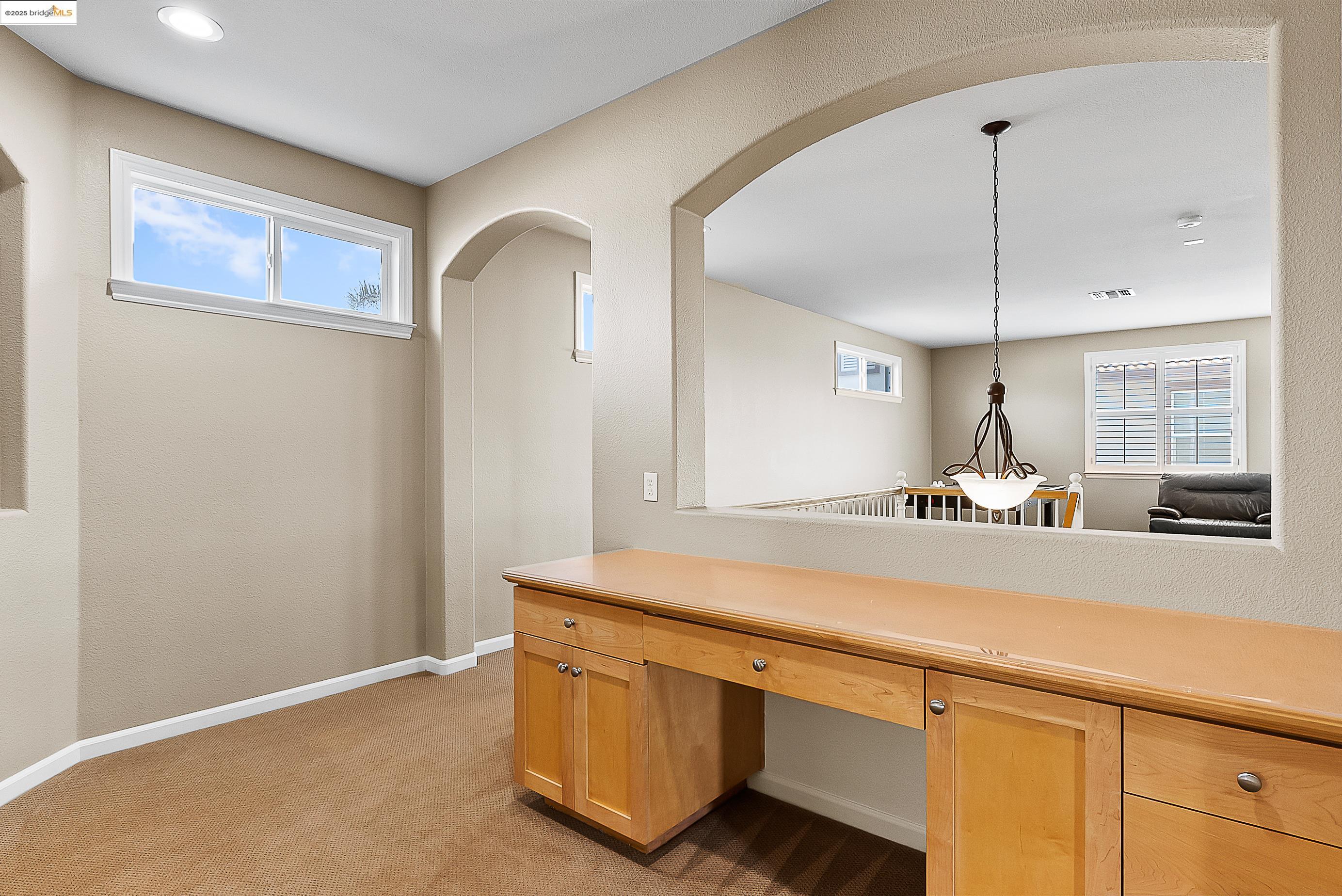 Detail Gallery Image 24 of 41 For 5282 Fern Ridge Cir, Discovery Bay,  CA 94505 - 5 Beds | 2/1 Baths