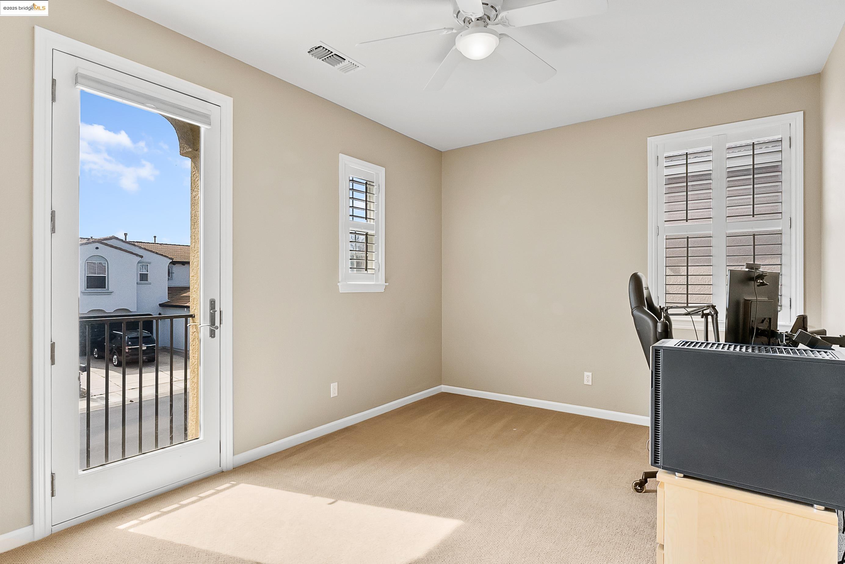Detail Gallery Image 27 of 41 For 5282 Fern Ridge Cir, Discovery Bay,  CA 94505 - 5 Beds | 2/1 Baths