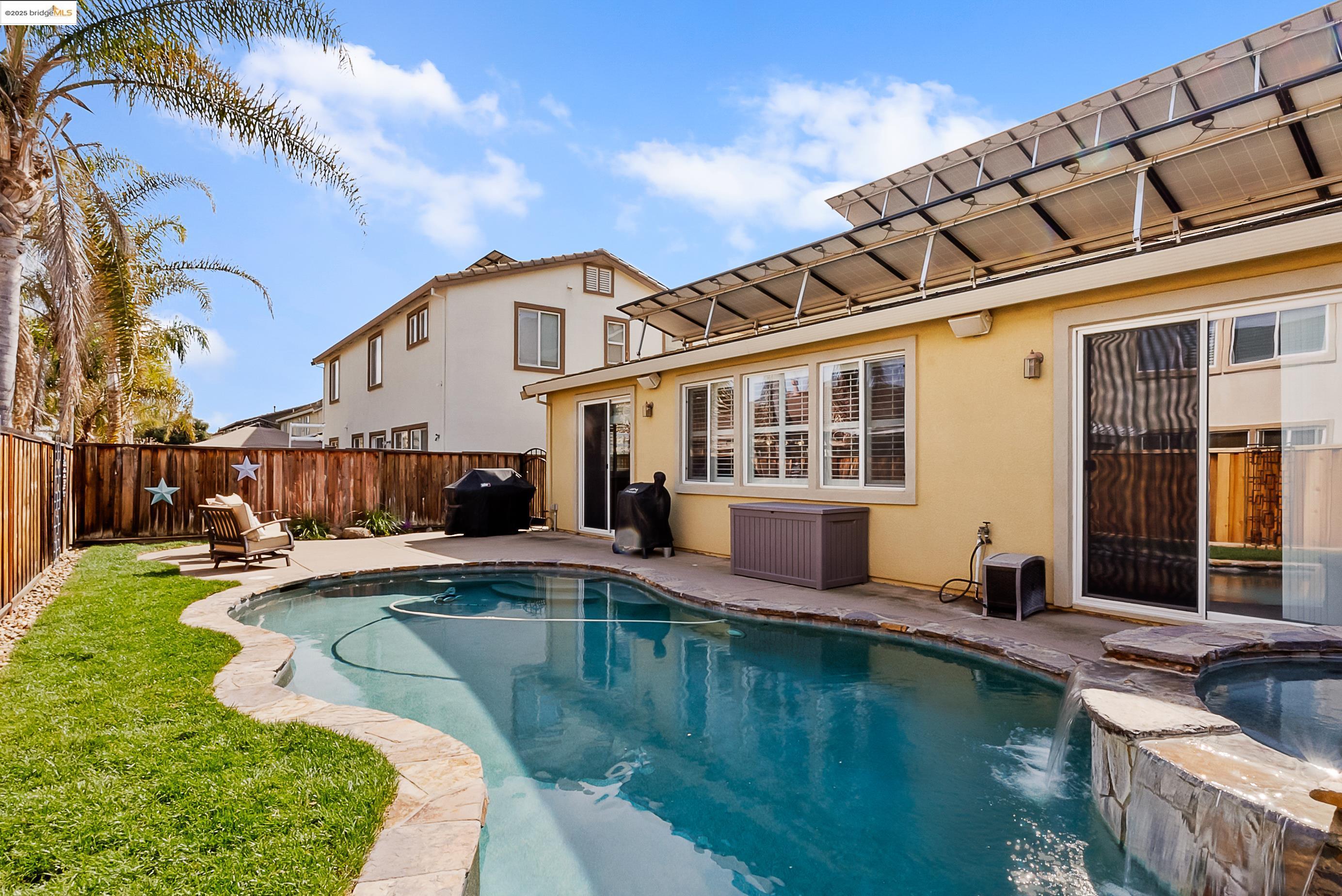 Detail Gallery Image 33 of 41 For 5282 Fern Ridge Cir, Discovery Bay,  CA 94505 - 5 Beds | 2/1 Baths