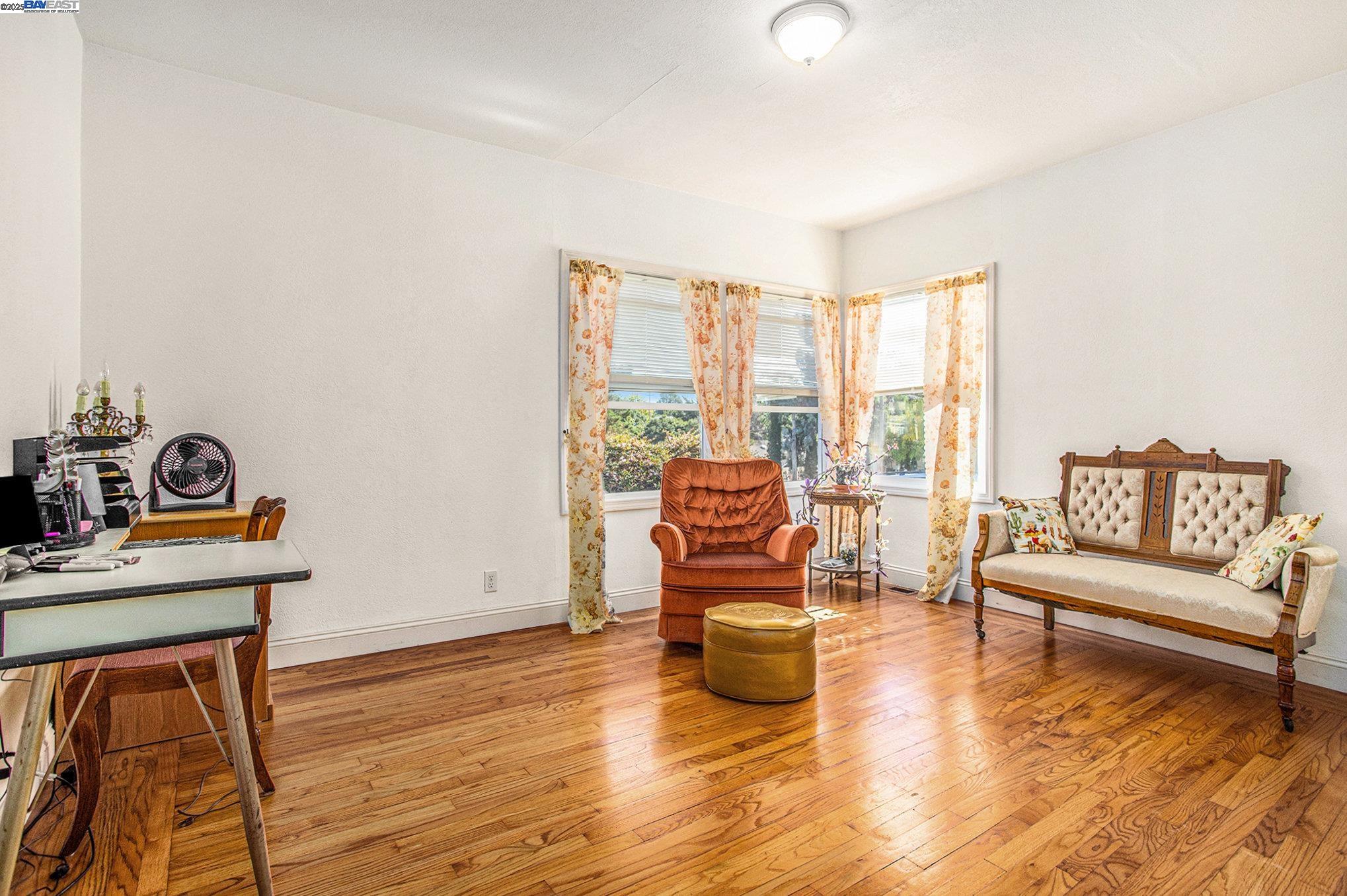 Detail Gallery Image 11 of 21 For 2214 D St, Hayward,  CA 94541 - 2 Beds | 1 Baths