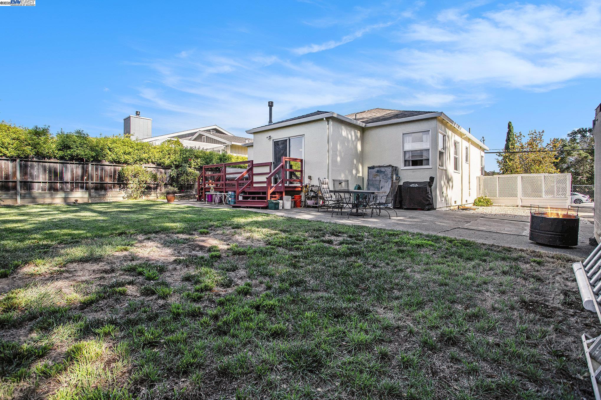 Detail Gallery Image 18 of 21 For 2214 D St, Hayward,  CA 94541 - 2 Beds | 1 Baths