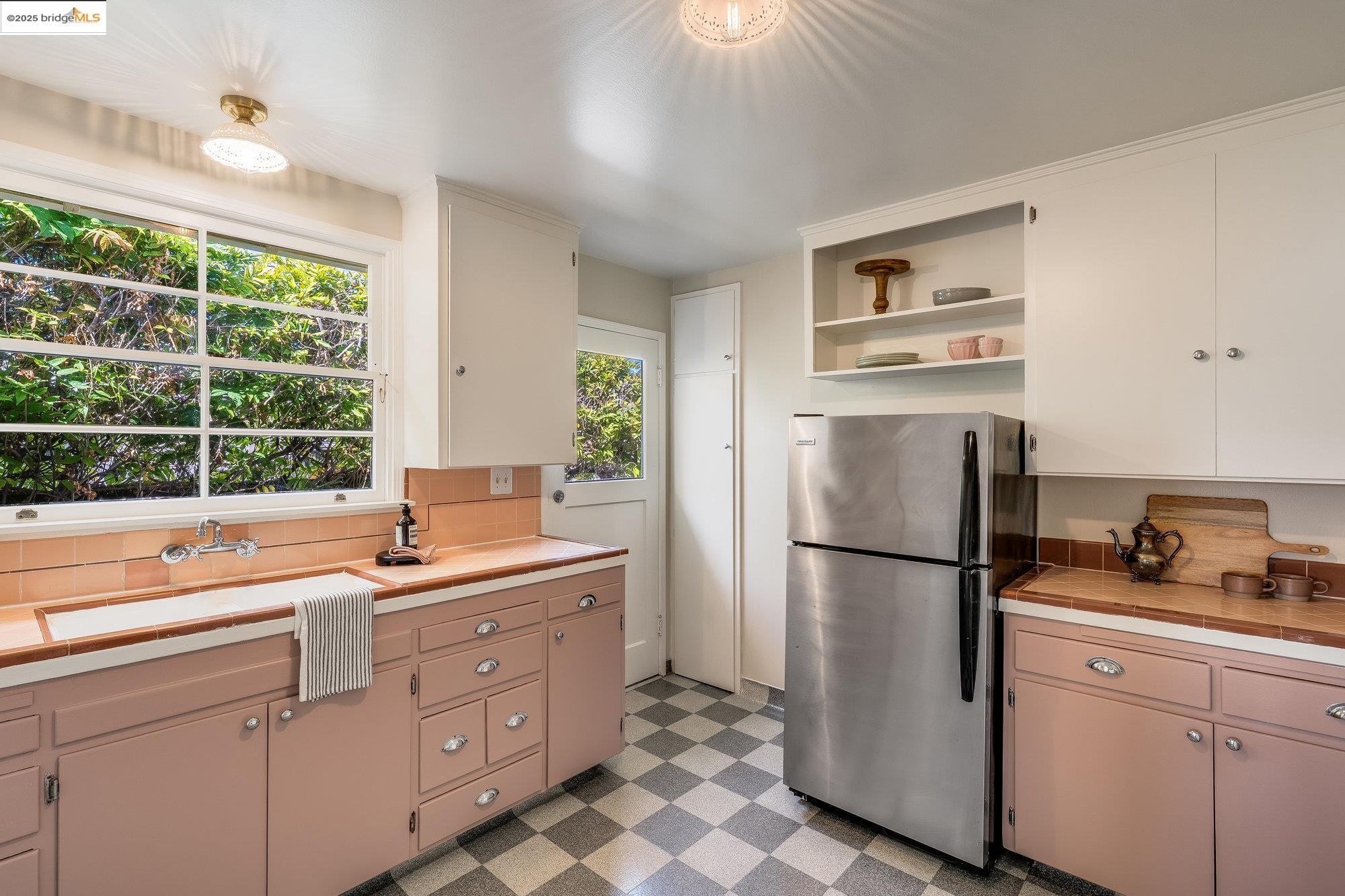 Detail Gallery Image 17 of 37 For 7249 Blake St., El Cerrito,  CA 94530 - 3 Beds | 1 Baths