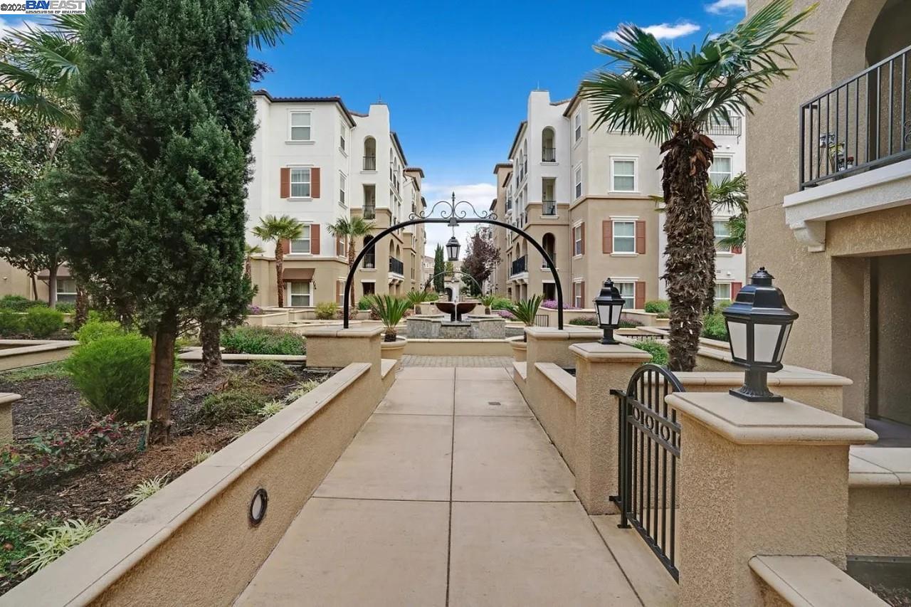Detail Gallery Image 6 of 31 For 3465 Dublin Blvd #322,  Dublin,  CA 94568 - 2 Beds | 2 Baths