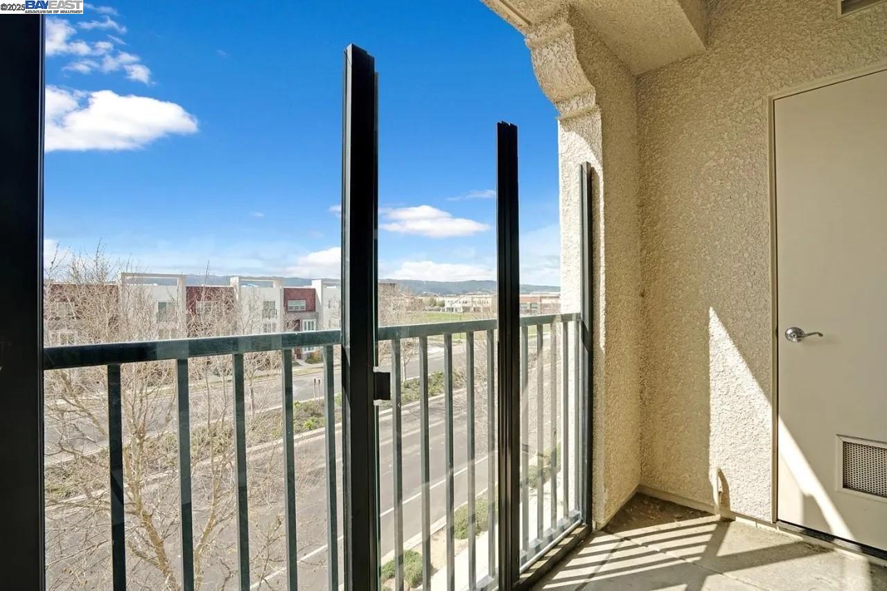 Detail Gallery Image 7 of 31 For 3465 Dublin Blvd #322,  Dublin,  CA 94568 - 2 Beds | 2 Baths