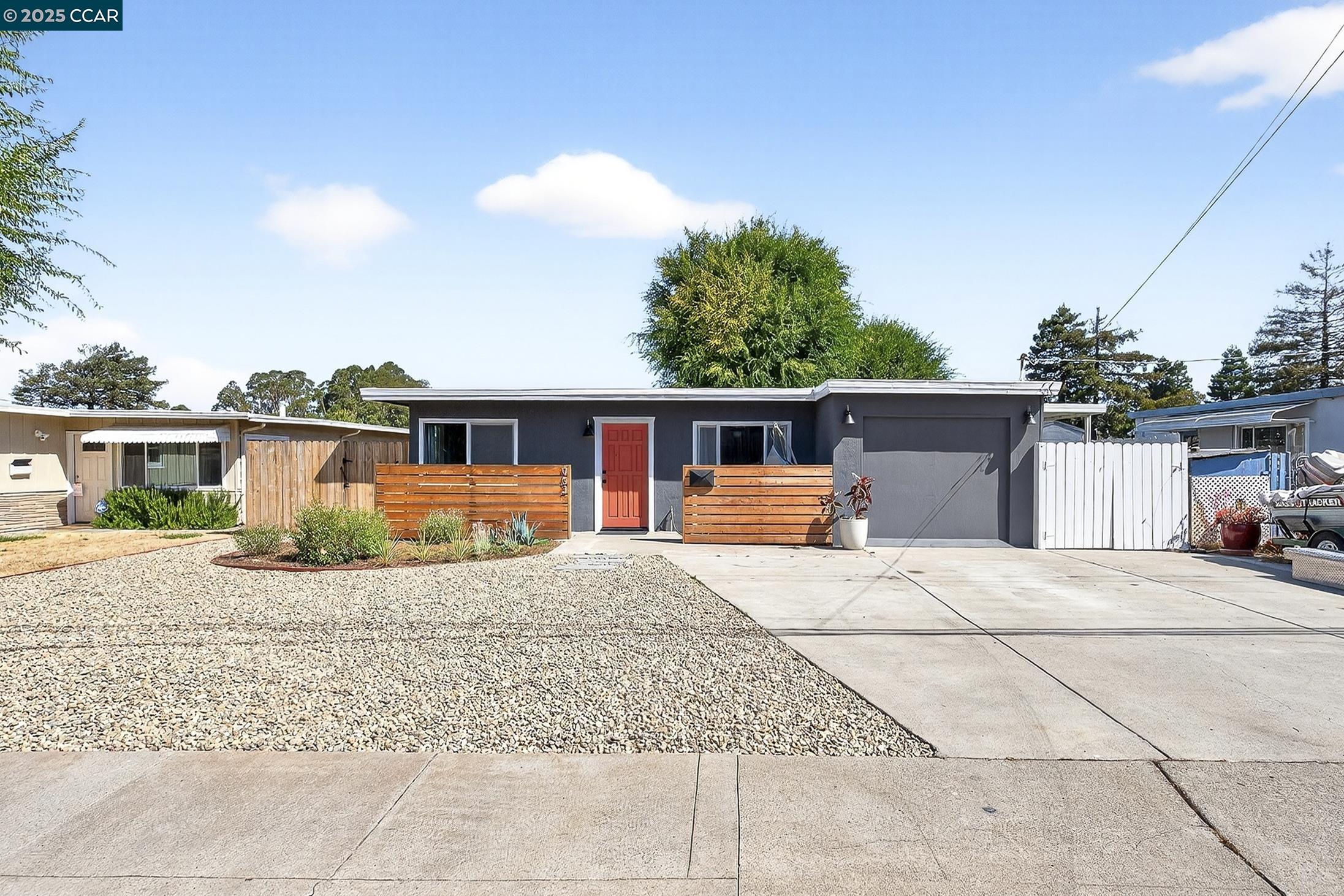 Front Image Thumbnail for CC41110069