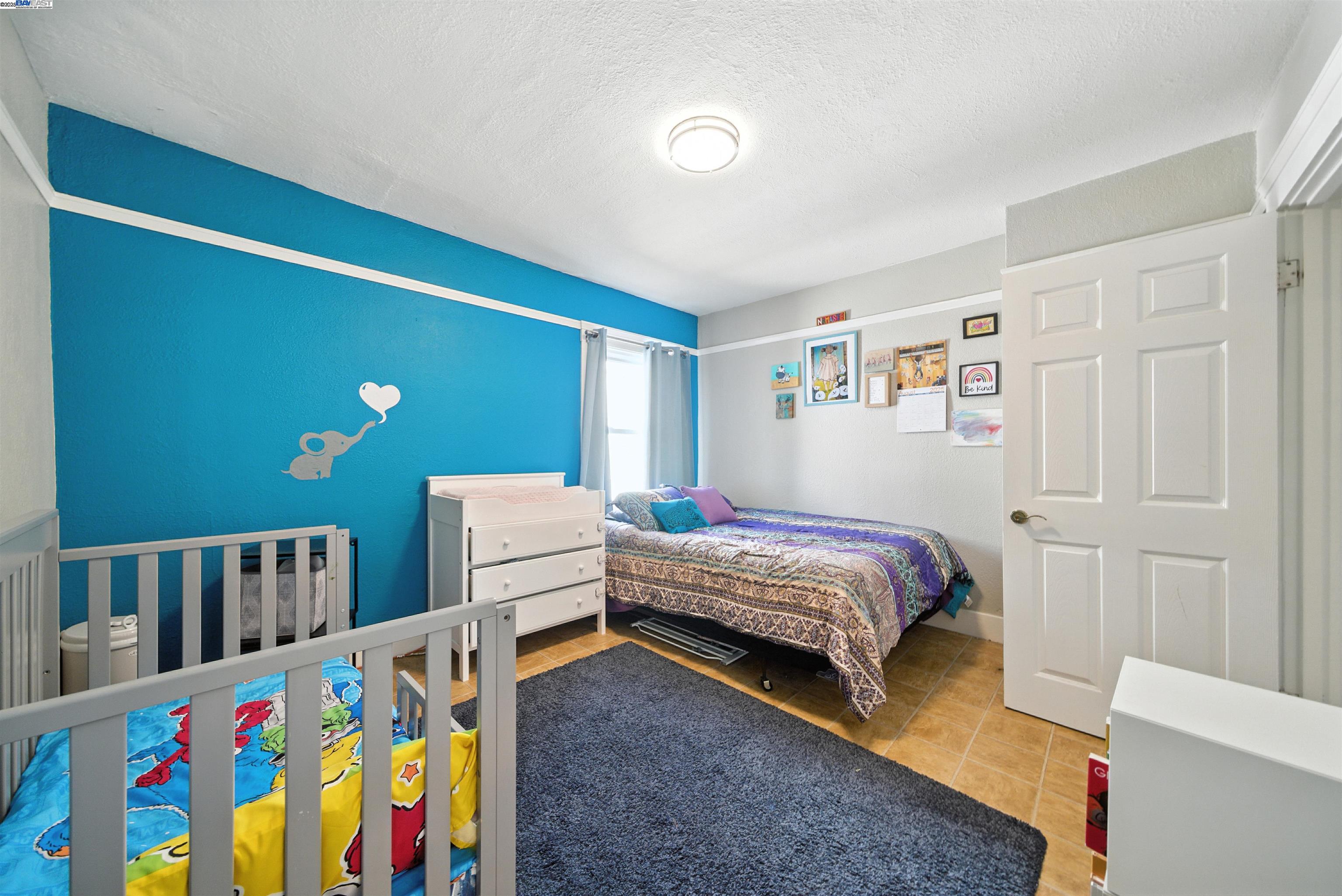 Detail Gallery Image 4 of 32 For 527 N Mclaughlin, Richmond,  CA 94805 - 2 Beds | 1 Baths