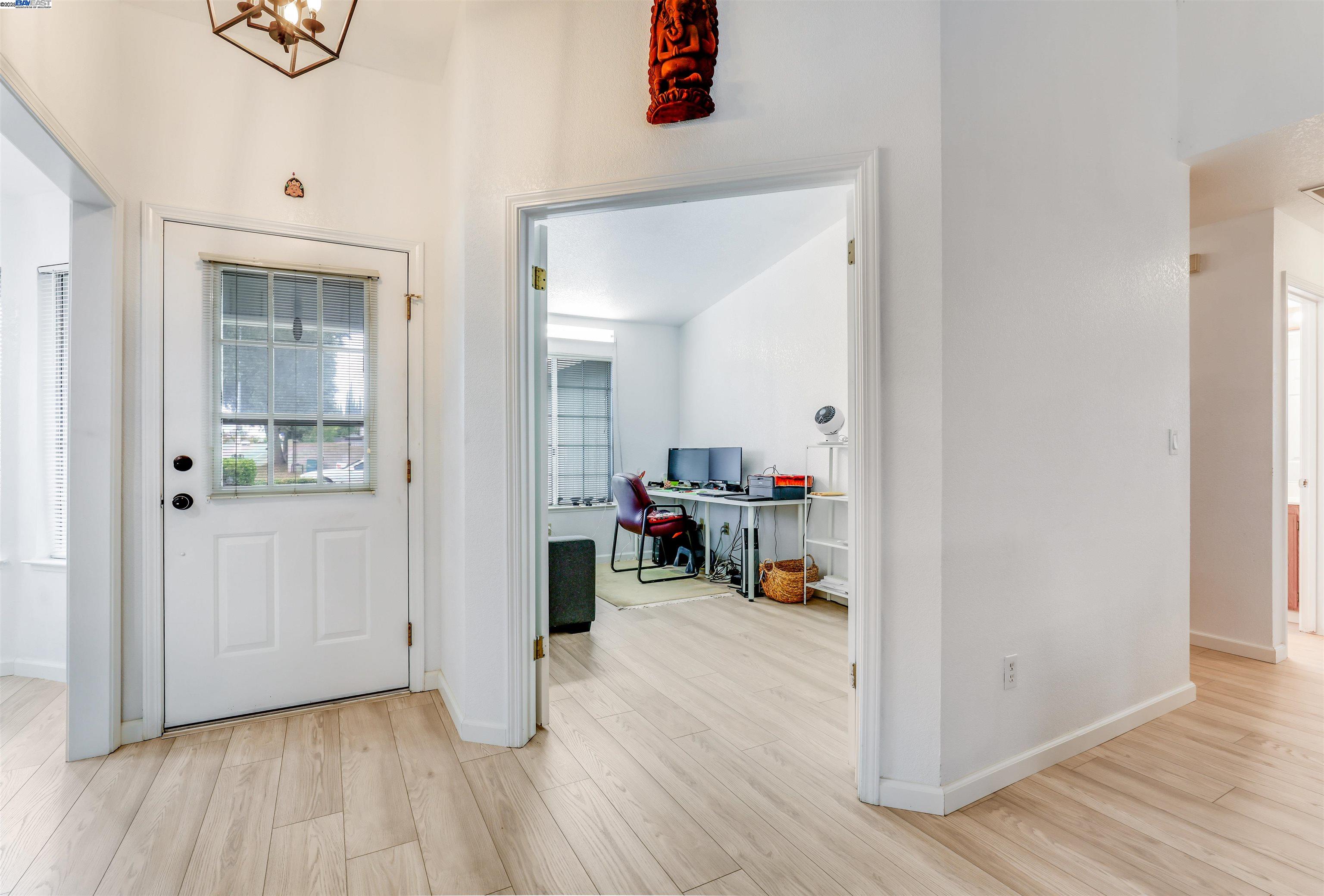 Detail Gallery Image 8 of 17 For 7600 Antelope Hills Dr, Antelope,  CA 95843 - 3 Beds | 2 Baths