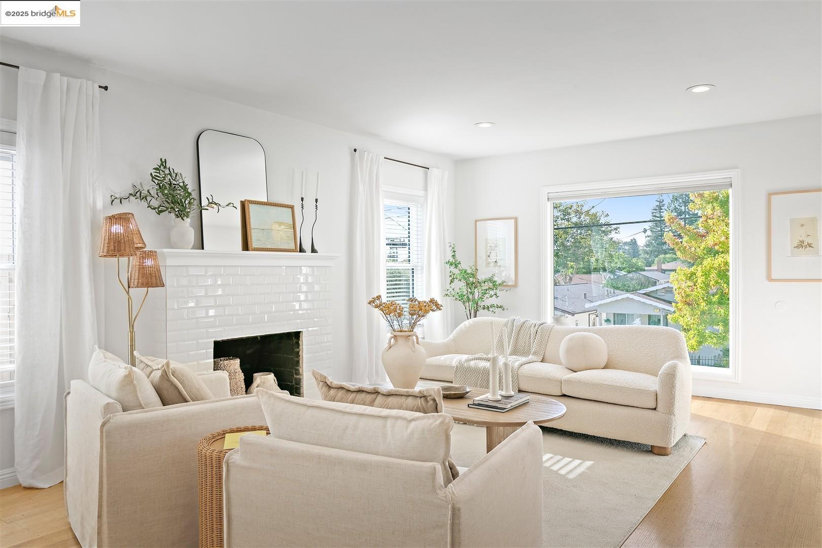 Detail Gallery Image 15 of 59 For 3920 Coolidge Ave, Oakland,  CA 94602 - 3 Beds | 1 Baths