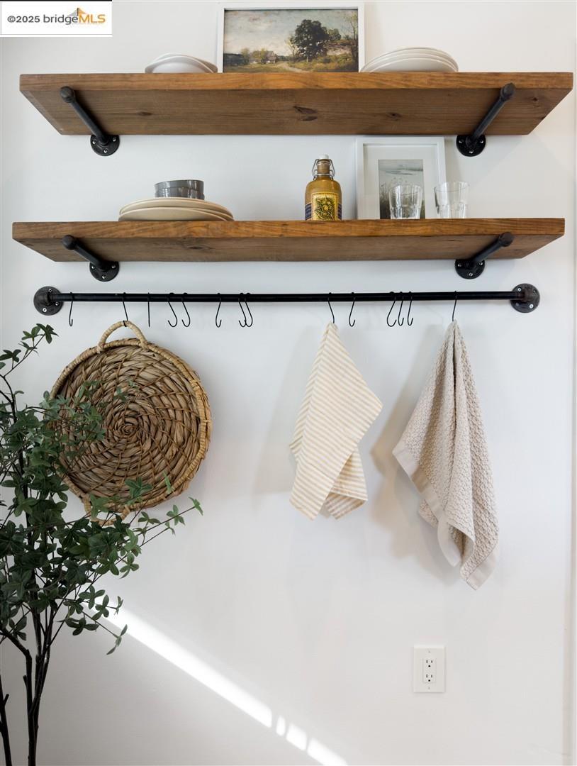 Detail Gallery Image 22 of 59 For 3920 Coolidge Ave, Oakland,  CA 94602 - 3 Beds | 1 Baths