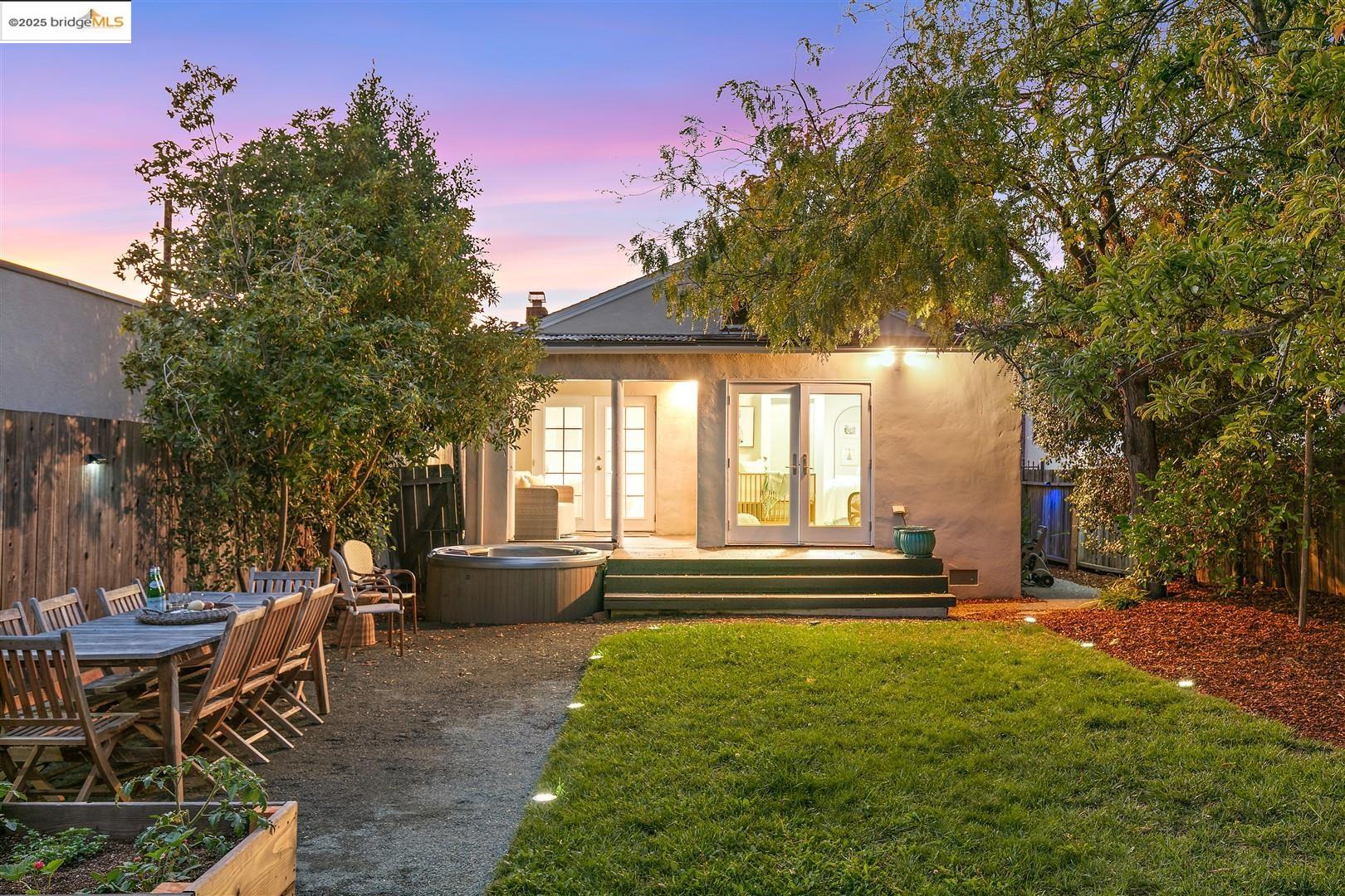 Detail Gallery Image 41 of 59 For 3920 Coolidge Ave, Oakland,  CA 94602 - 3 Beds | 1 Baths