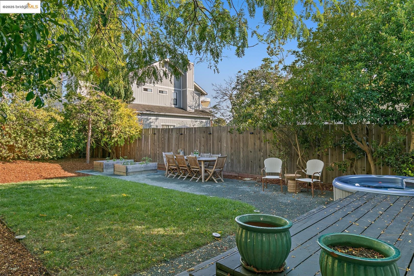 Detail Gallery Image 47 of 59 For 3920 Coolidge Ave, Oakland,  CA 94602 - 3 Beds | 1 Baths
