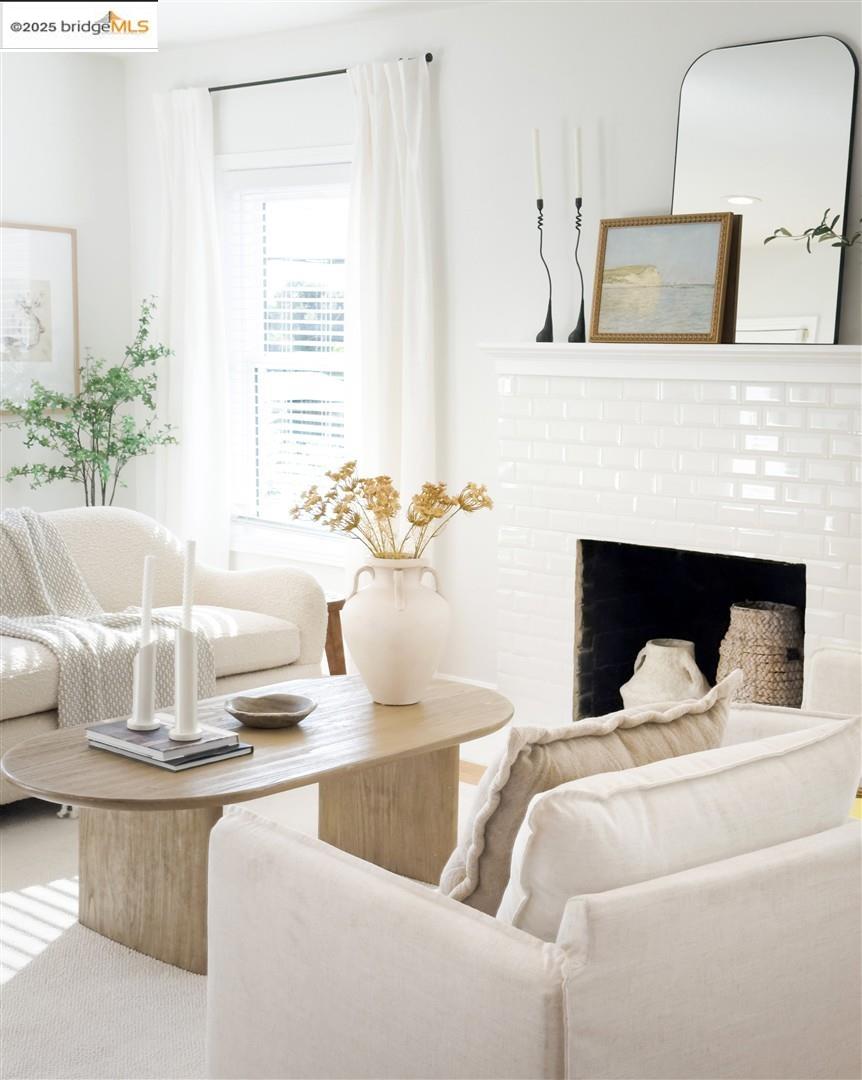 Detail Gallery Image 9 of 59 For 3920 Coolidge Ave, Oakland,  CA 94602 - 3 Beds | 1 Baths
