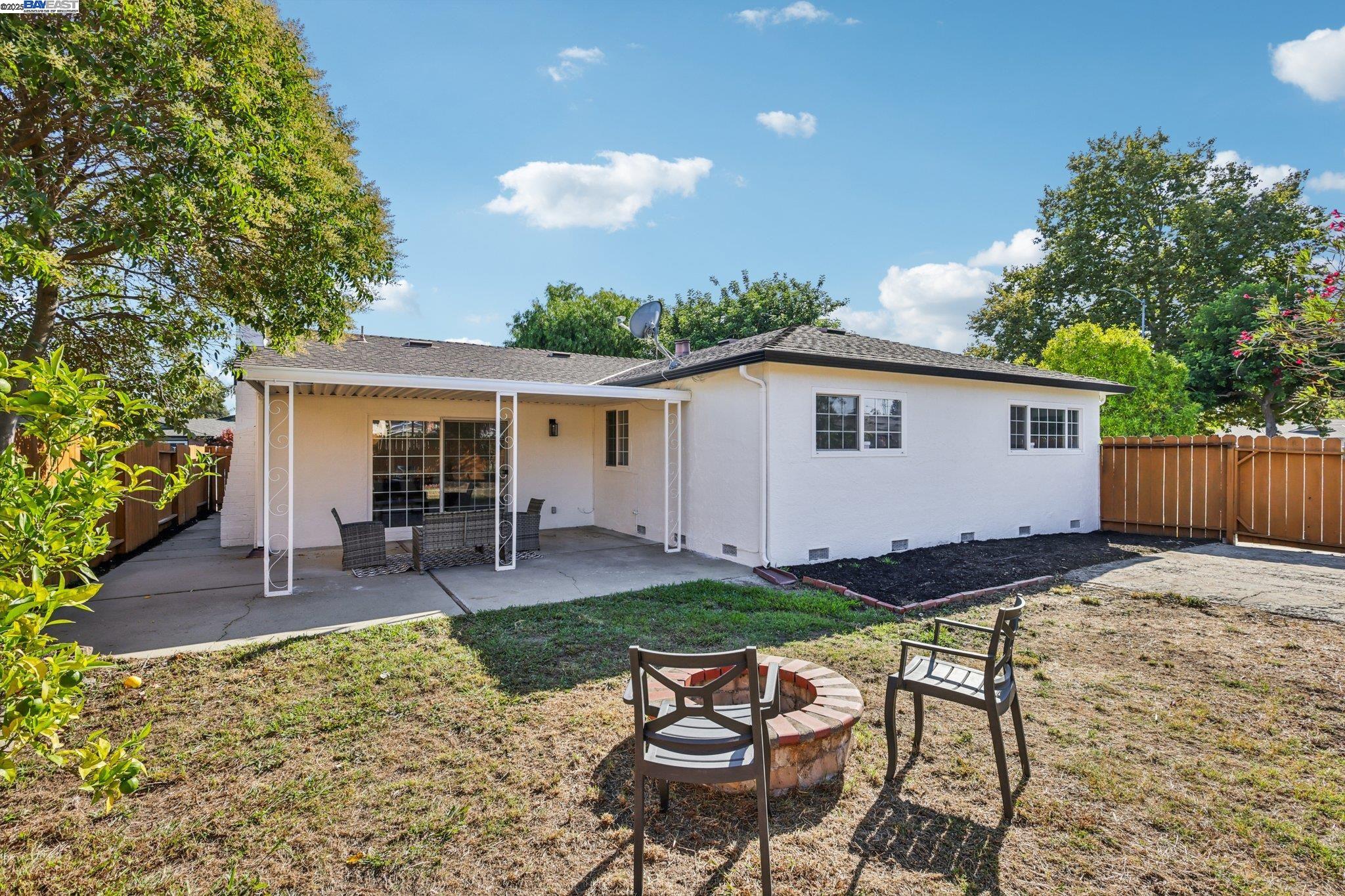 Detail Gallery Image 22 of 28 For 32226 Crest Ln, Union City,  CA 94587 - 3 Beds | 2 Baths