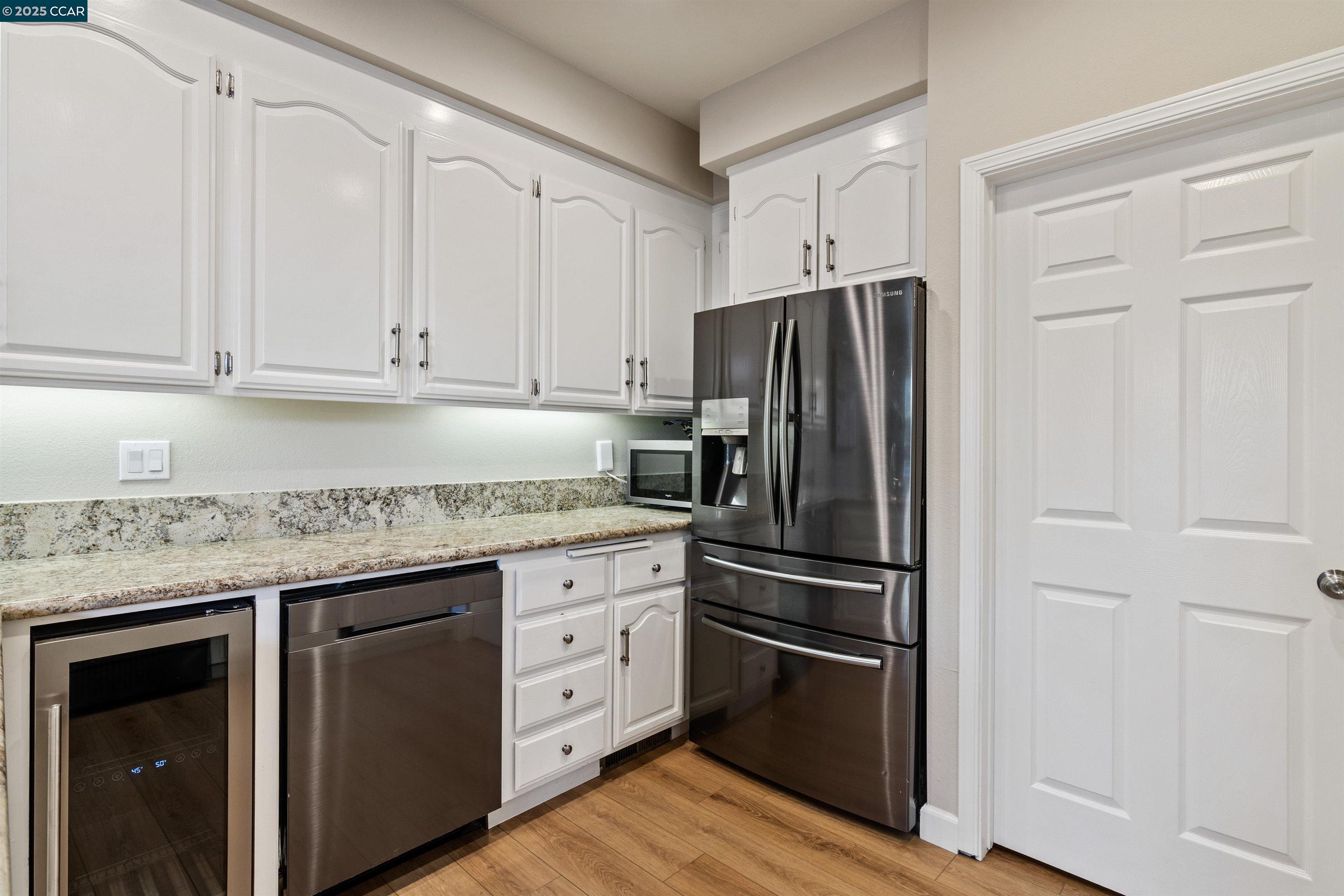 Detail Gallery Image 18 of 52 For 1338 Shell Ln, Clayton,  CA 94517 - 2 Beds | 2/1 Baths