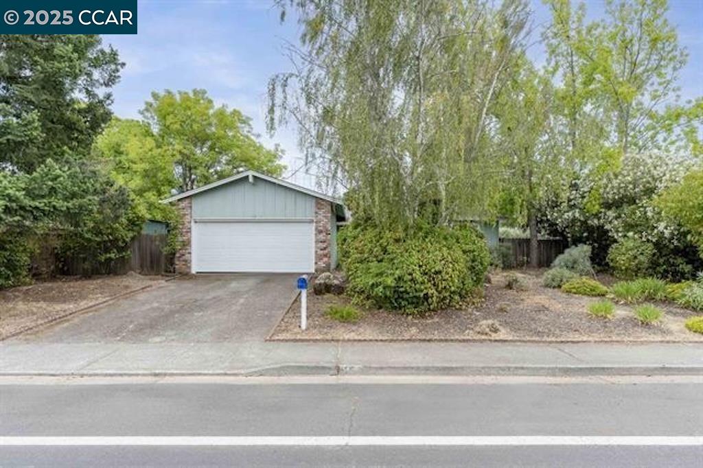 Detail Gallery Image 1 of 56 For 969 Valley View St, Saint Helena,  CA 94574 - 3 Beds | 2 Baths