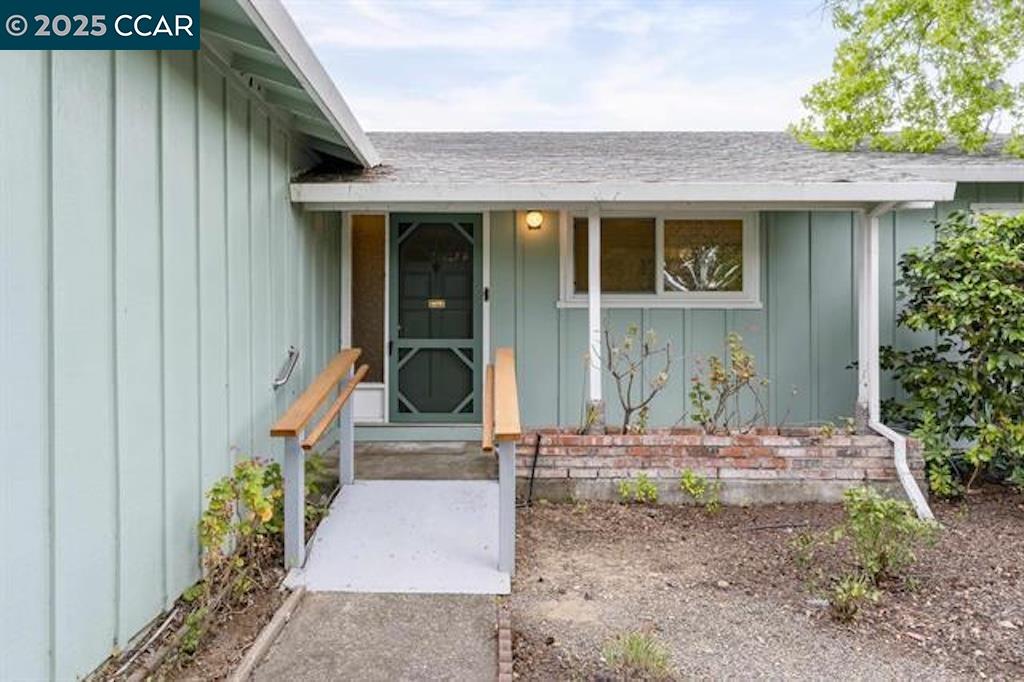 Detail Gallery Image 3 of 56 For 969 Valley View St, Saint Helena,  CA 94574 - 3 Beds | 2 Baths
