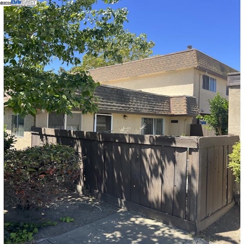 MLS: 41110103 Condo For Sale
