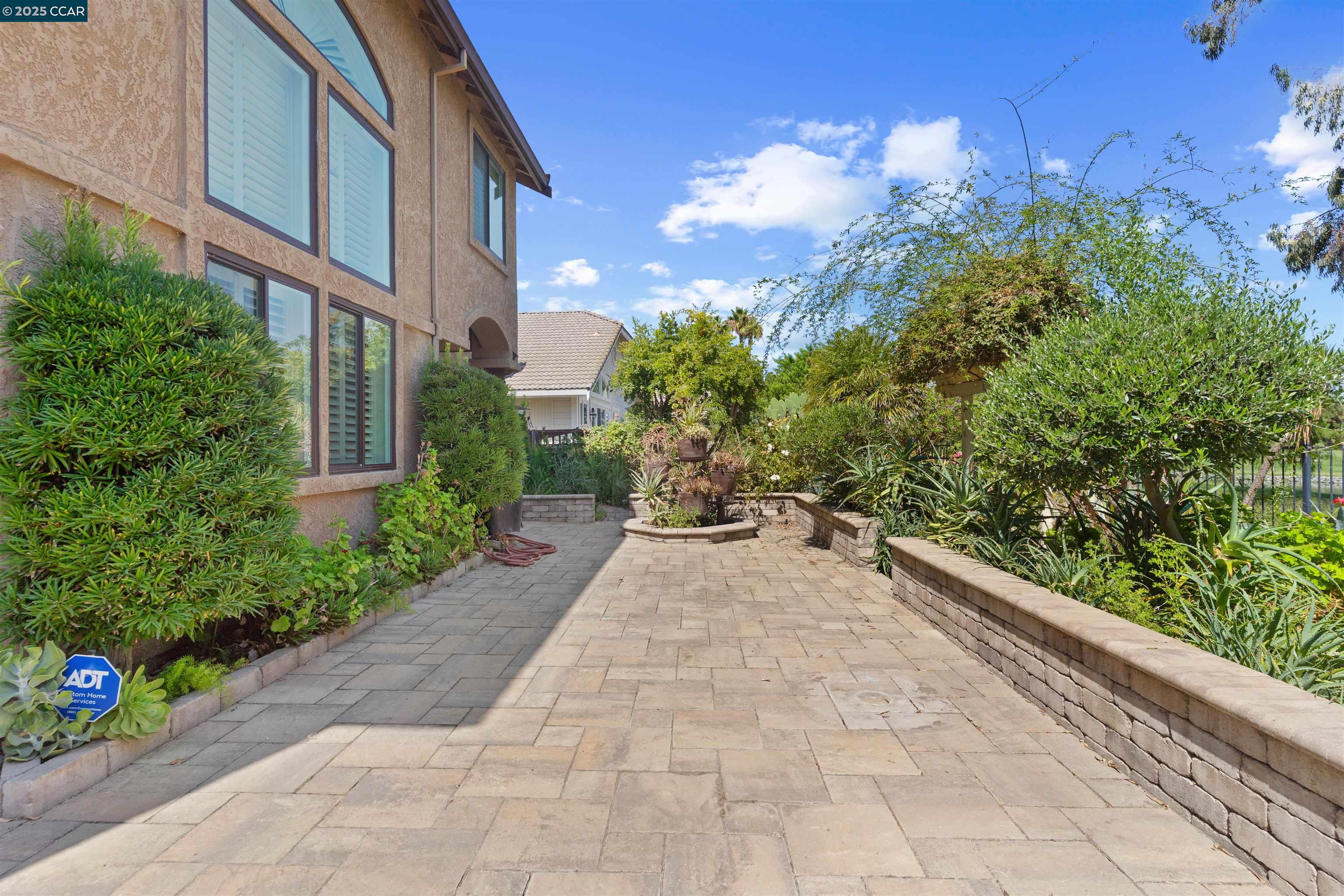 Detail Gallery Image 4 of 54 For 5541 Lanai Court, Discovery Bay,  CA 94505 - 4 Beds | 3 Baths
