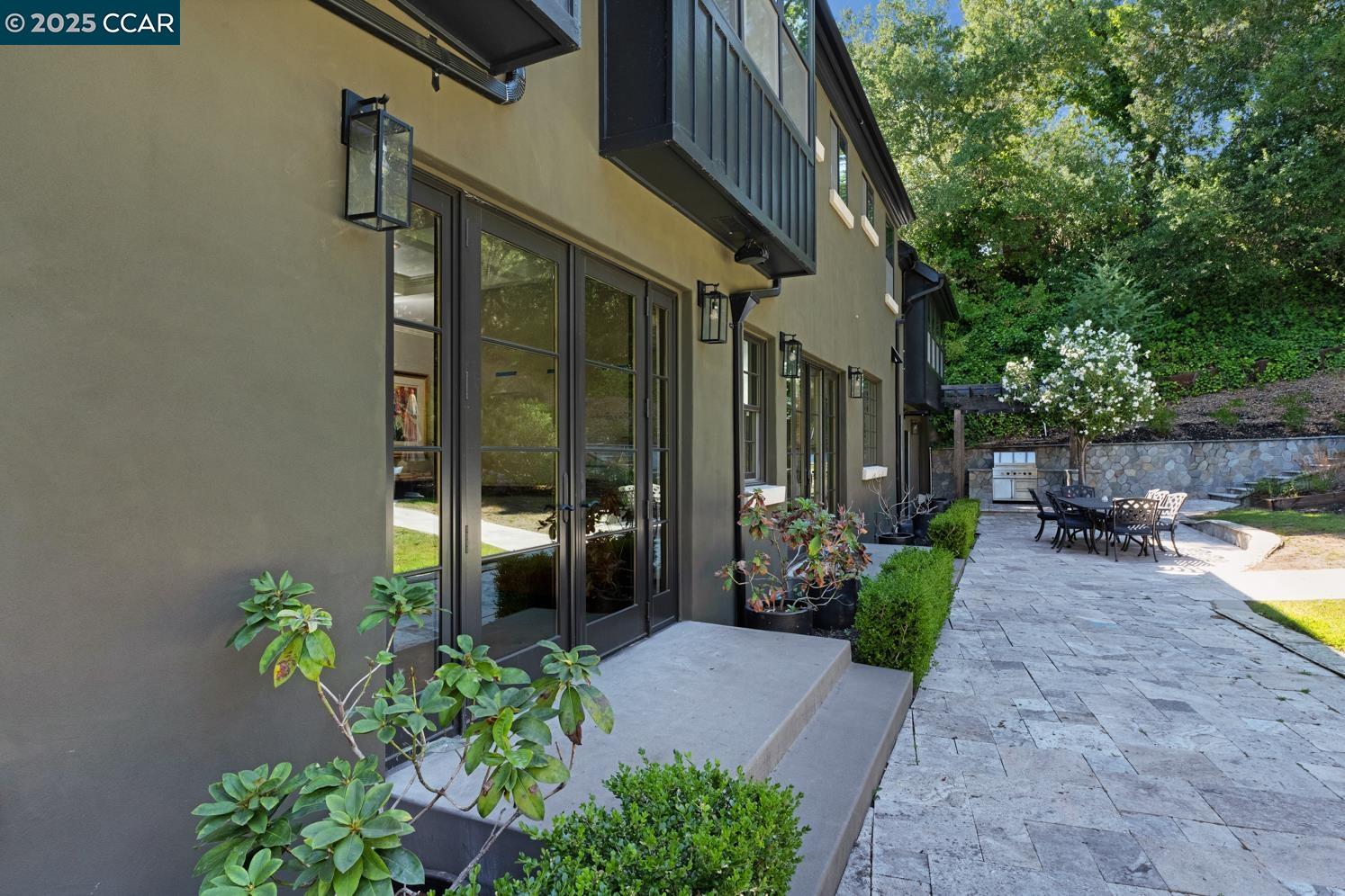 Detail Gallery Image 31 of 59 For 3898 Happy Valley Rd, Lafayette,  CA 94549 - 5 Beds | 4/3 Baths