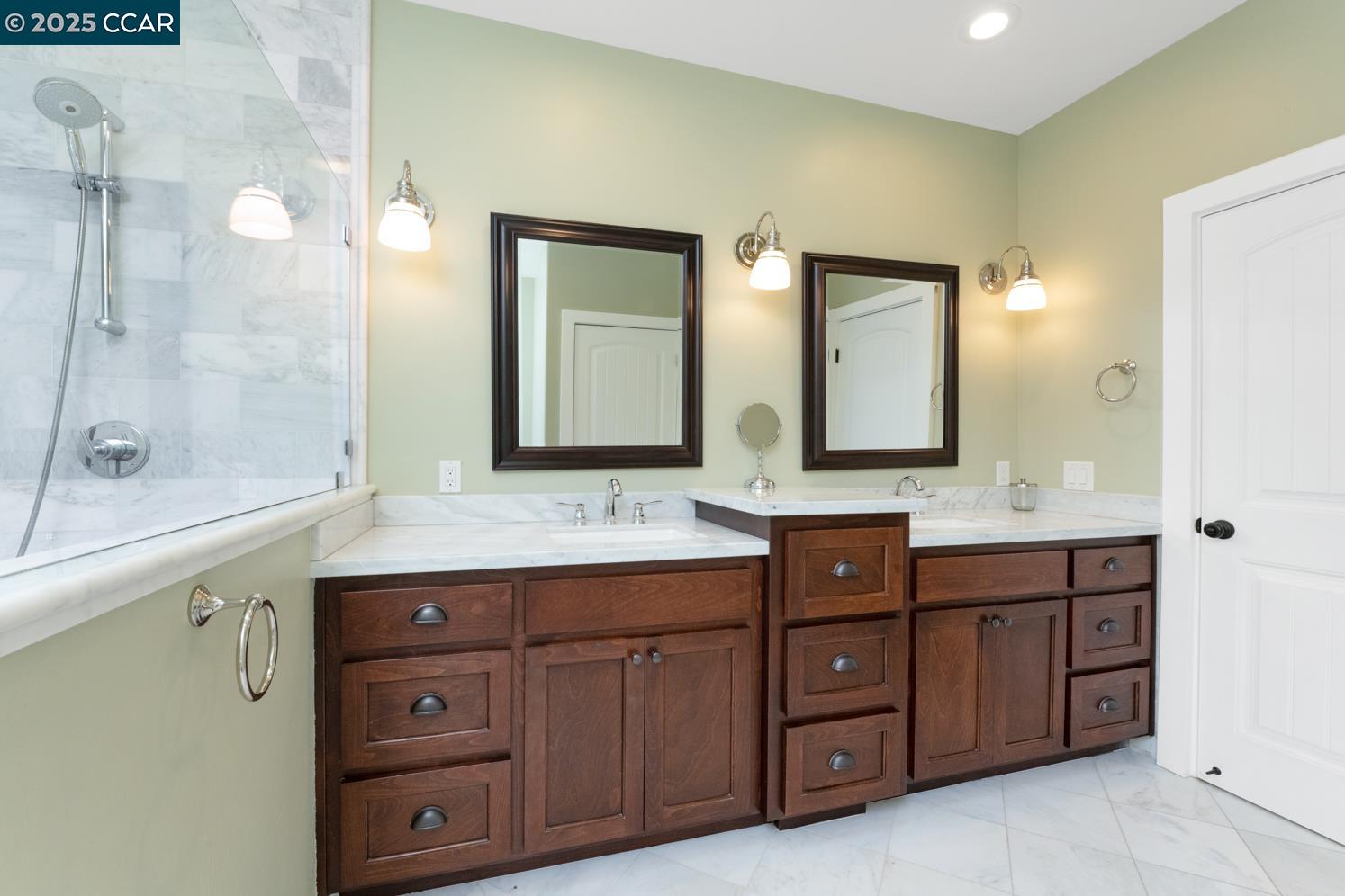 Detail Gallery Image 43 of 59 For 3898 Happy Valley Rd, Lafayette,  CA 94549 - 5 Beds | 4/3 Baths