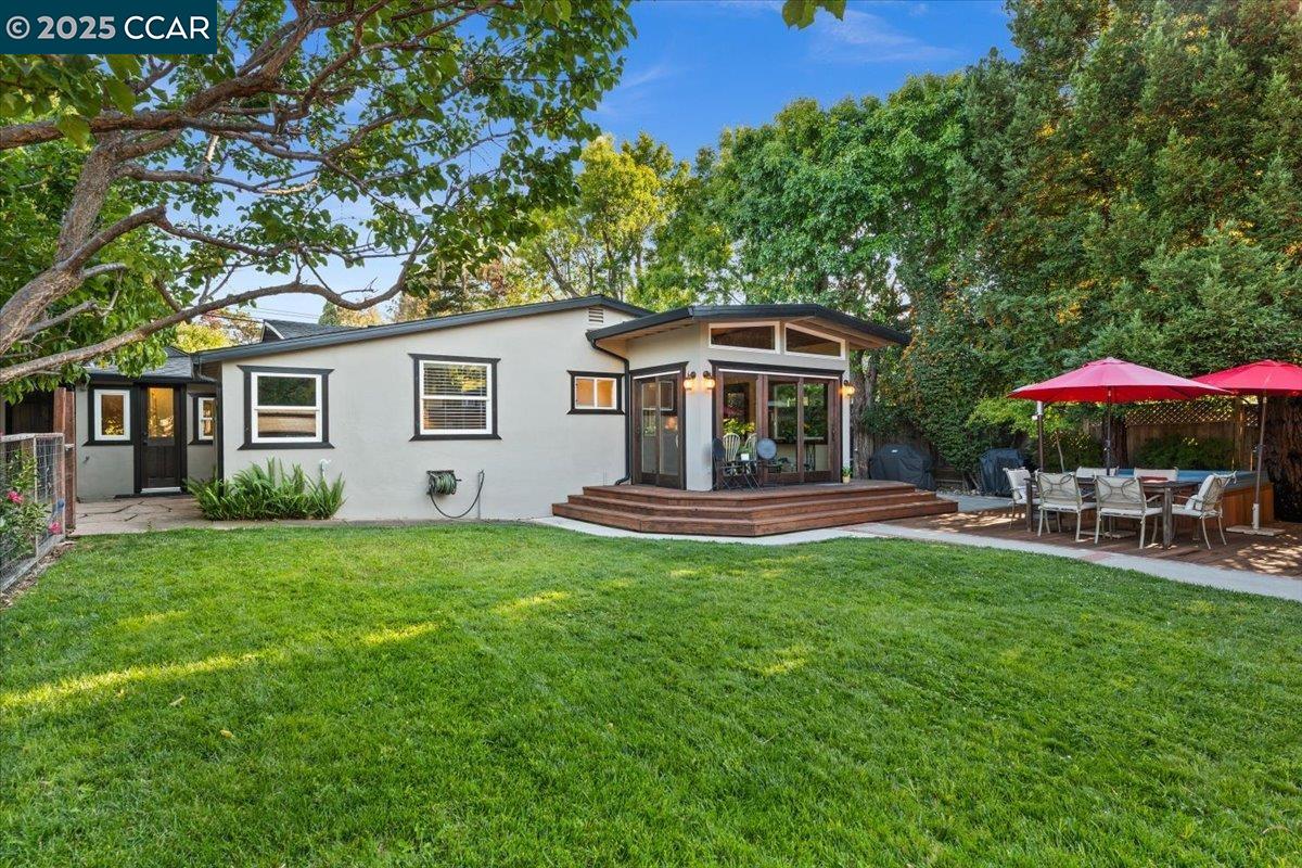 Detail Gallery Image 14 of 60 For 1770 3rd Ave, Walnut Creek,  CA 94597 - 4 Beds | 4 Baths