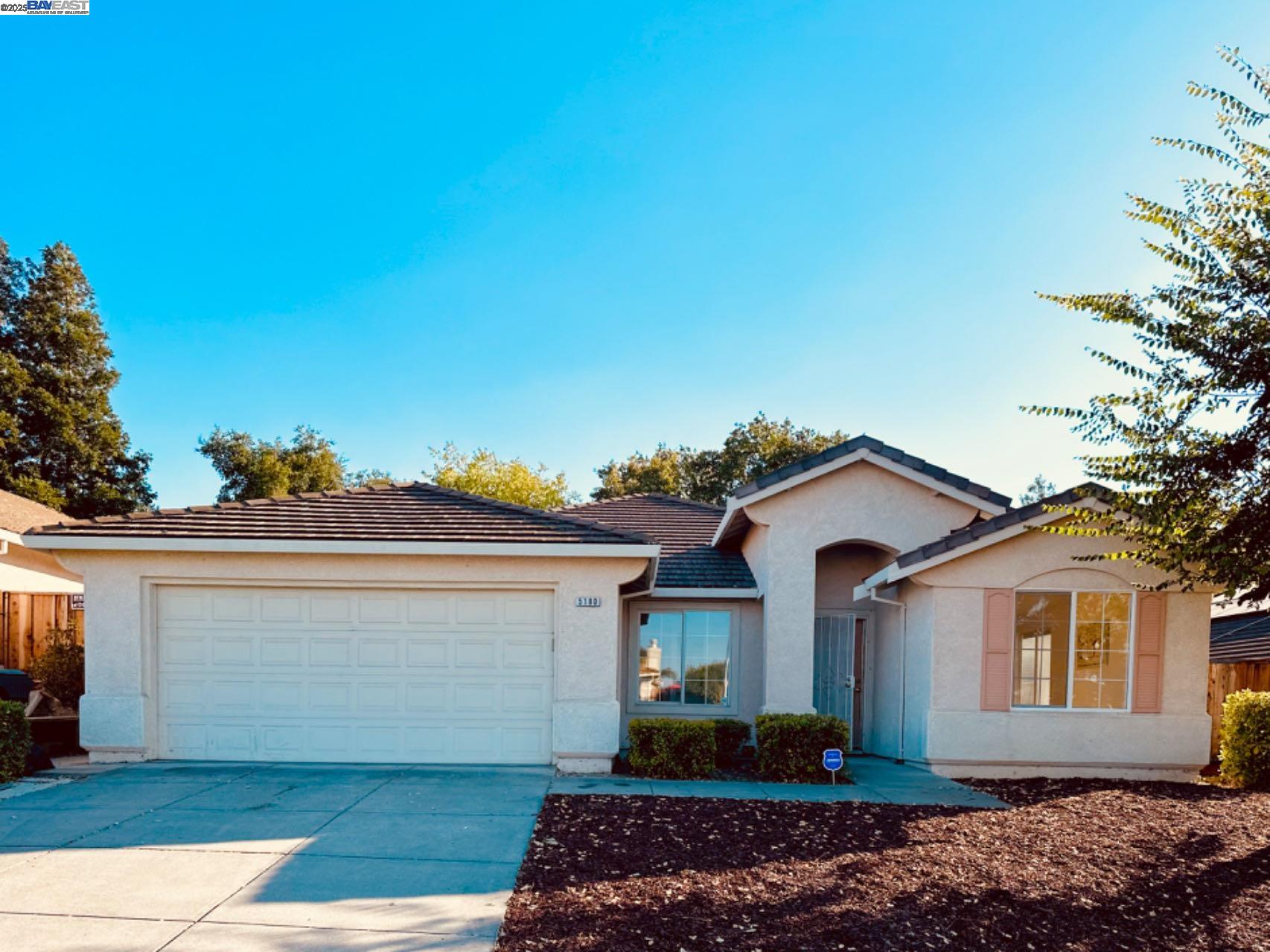 Front Image Thumbnail for BE41110110