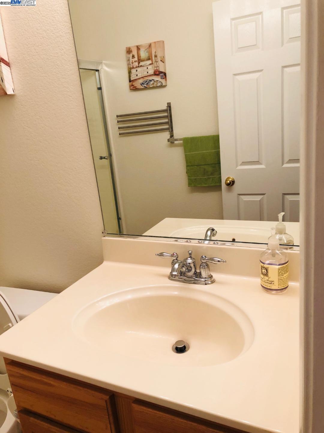 Detail Gallery Image 16 of 21 For 644 Artisan Pl, Hayward,  CA 94541 - 3 Beds | 3 Baths