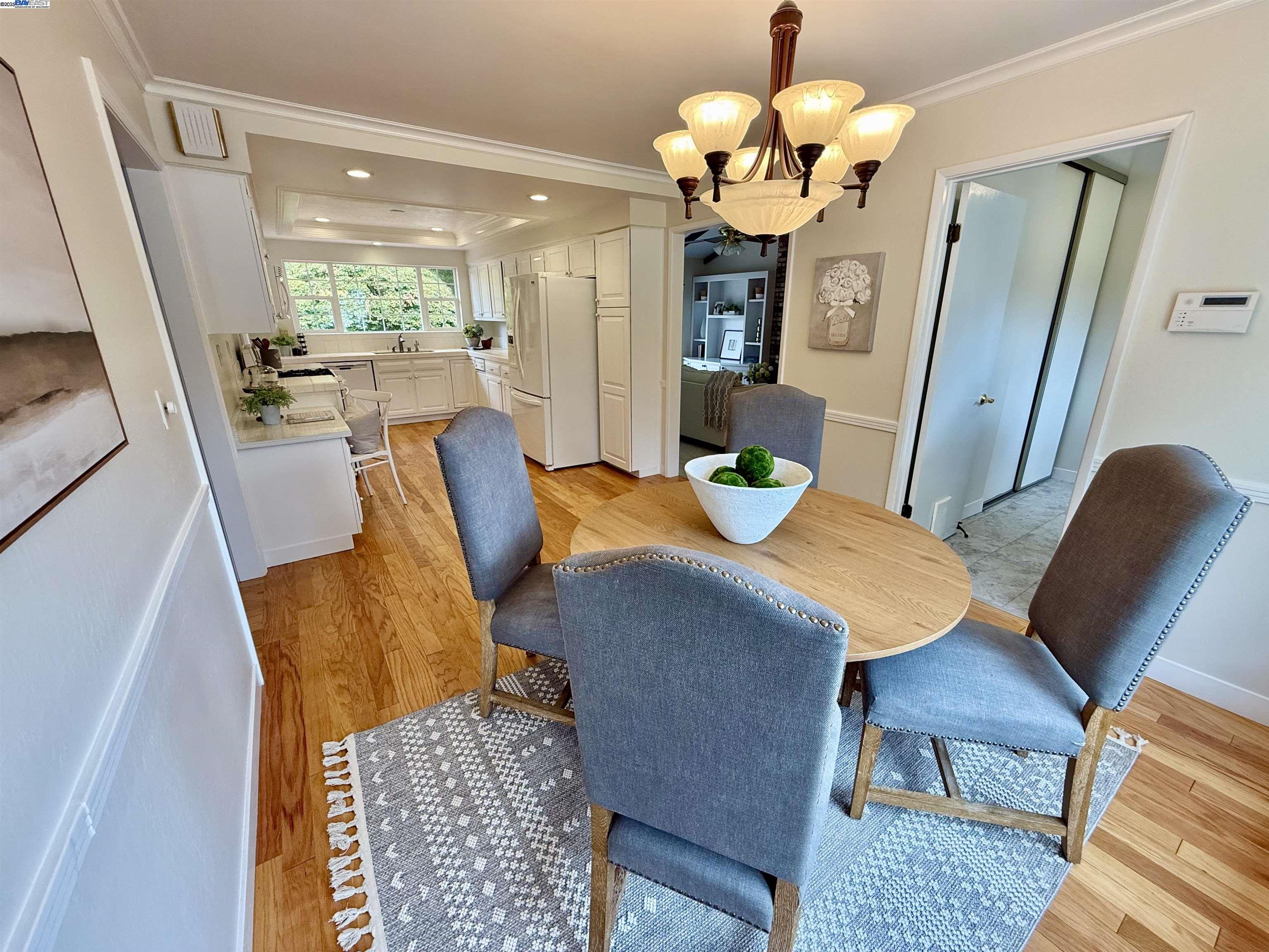 Detail Gallery Image 21 of 60 For 5647 Southbrook Dr, Clayton,  CA 94517 - 4 Beds | 2/1 Baths