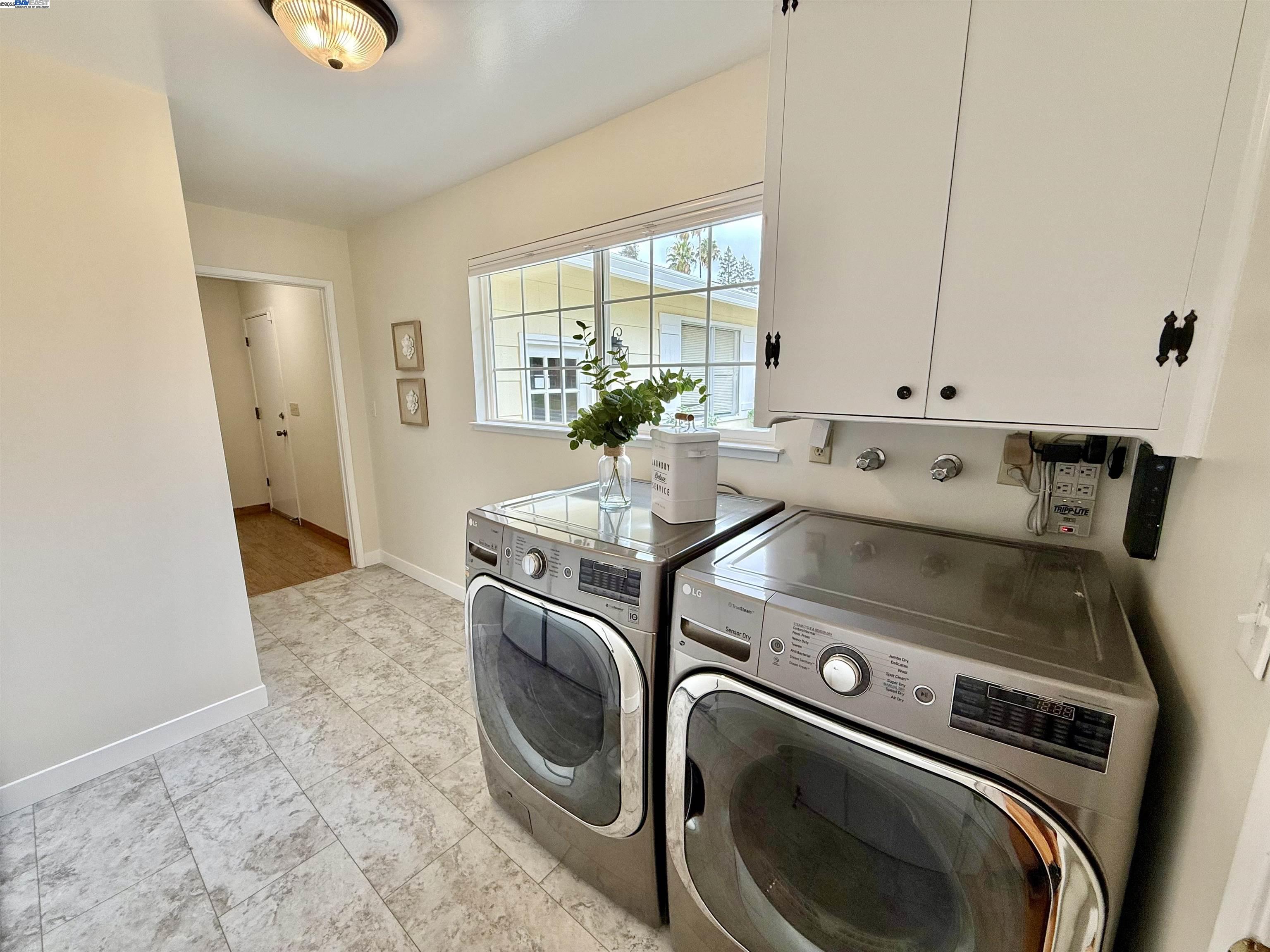 Detail Gallery Image 28 of 60 For 5647 Southbrook Dr, Clayton,  CA 94517 - 4 Beds | 2/1 Baths