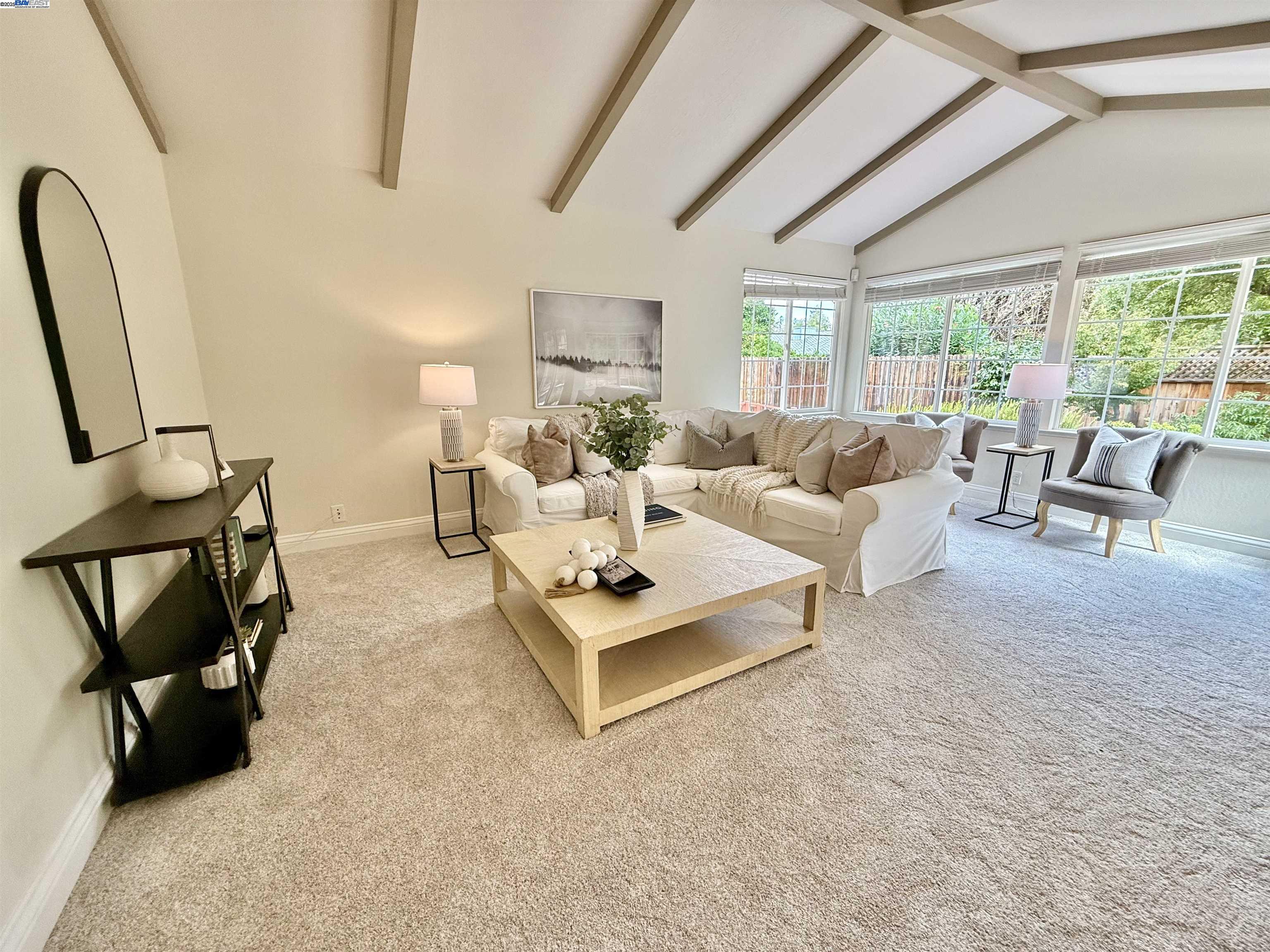 Detail Gallery Image 7 of 60 For 5647 Southbrook Dr, Clayton,  CA 94517 - 4 Beds | 2/1 Baths