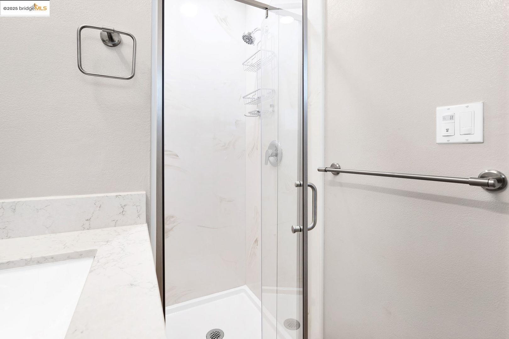 Detail Gallery Image 21 of 33 For 2011 Regis Dr, Davis,  CA 95618 - 3 Beds | 2 Baths