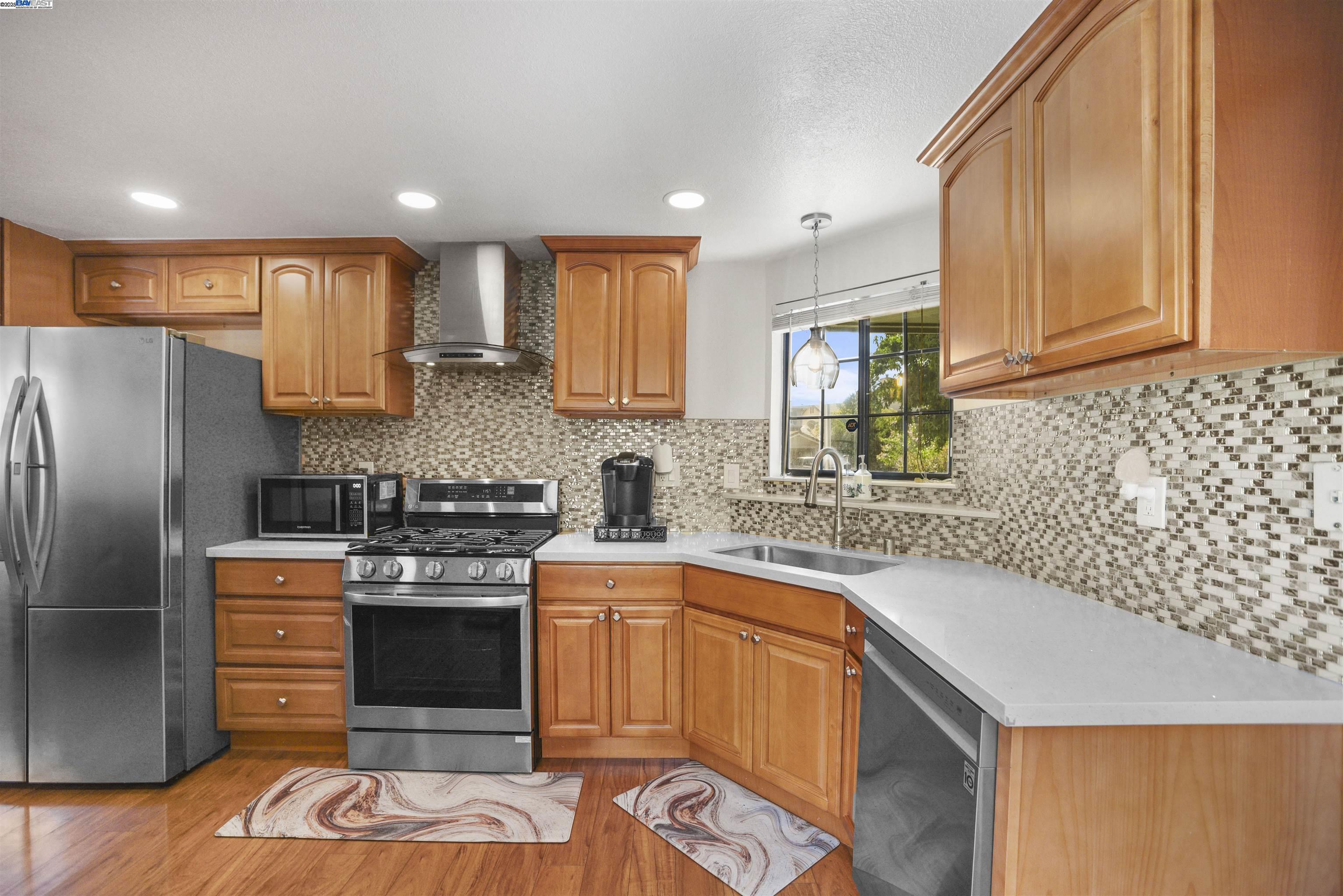Detail Gallery Image 9 of 25 For 2603 Asilomar, Antioch,  CA 94531 - 3 Beds | 2 Baths