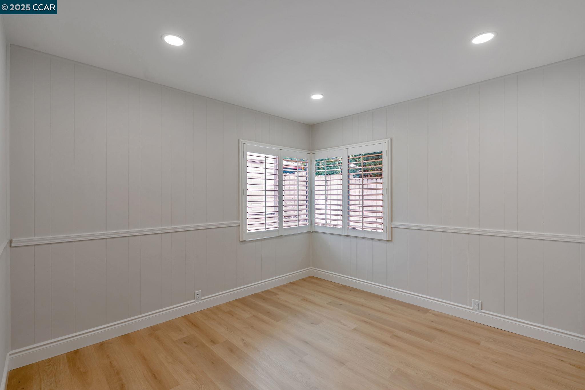 Detail Gallery Image 20 of 33 For 147 Covington St, Oakland,  CA 94605 - 4 Beds | 2 Baths