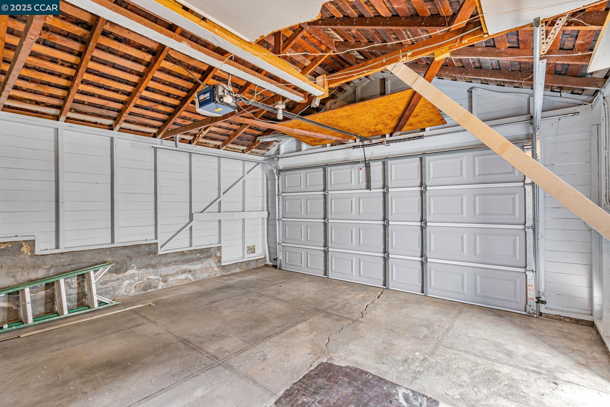 Detail Gallery Image 29 of 33 For 147 Covington St, Oakland,  CA 94605 - 4 Beds | 2 Baths