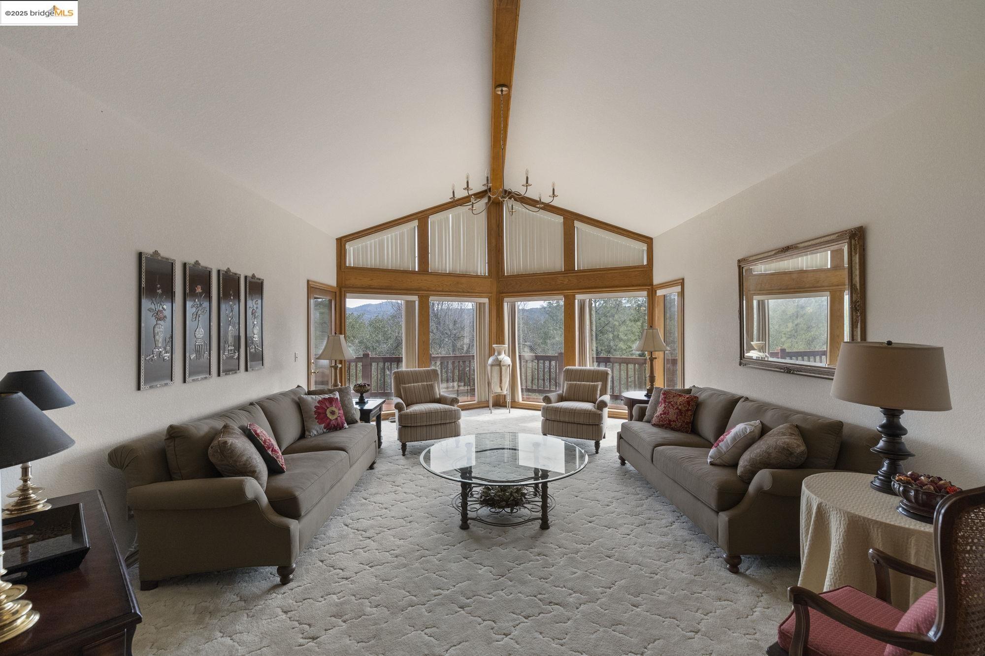 Detail Gallery Image 11 of 50 For 21320 Oneto Dr, Sonora,  CA 95370 - 3 Beds | 4 Baths