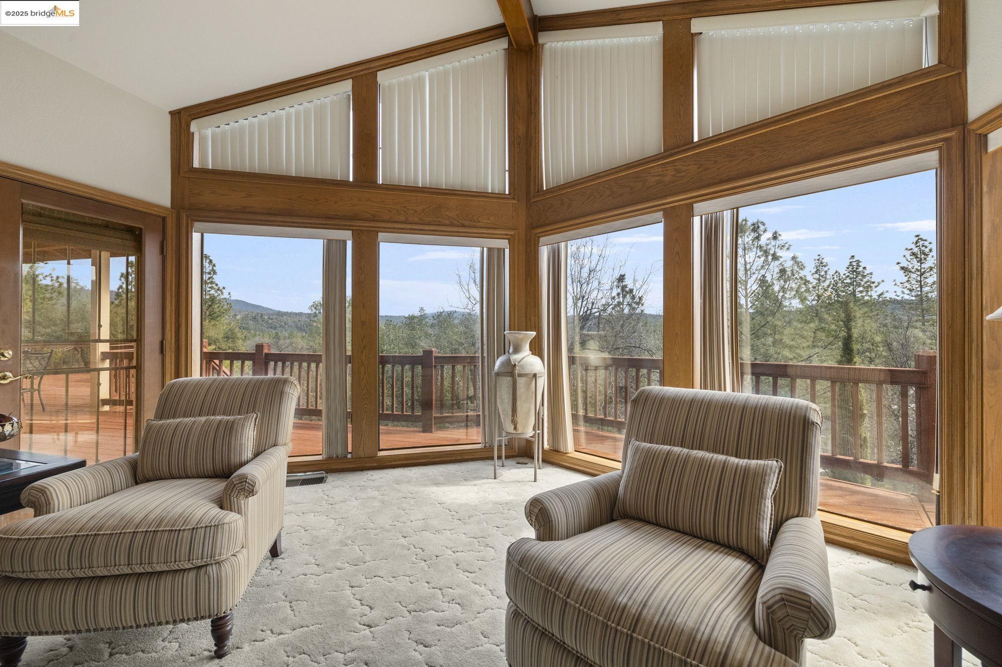 Detail Gallery Image 13 of 50 For 21320 Oneto Dr, Sonora,  CA 95370 - 3 Beds | 4 Baths