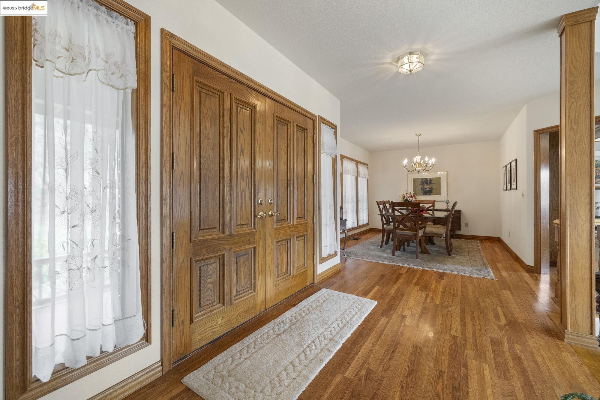 Detail Gallery Image 7 of 50 For 21320 Oneto Dr, Sonora,  CA 95370 - 3 Beds | 4 Baths