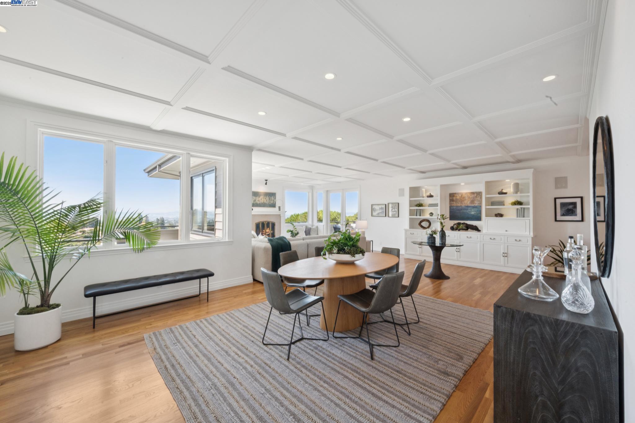 Detail Gallery Image 21 of 60 For 64 Roble Road, Oakland,  CA 94618 - 4 Beds | 4/1 Baths