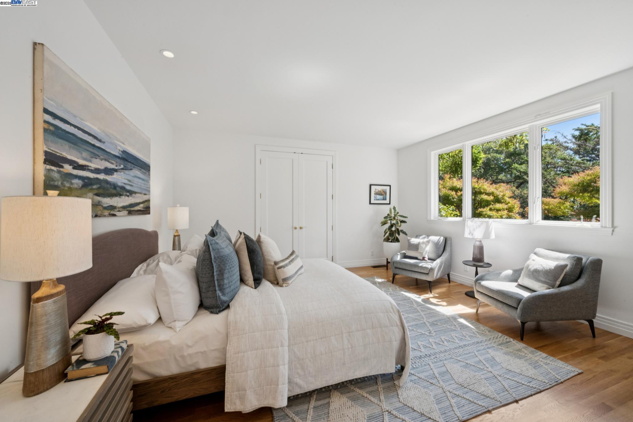 Detail Gallery Image 35 of 60 For 64 Roble Road, Oakland,  CA 94618 - 4 Beds | 4/1 Baths