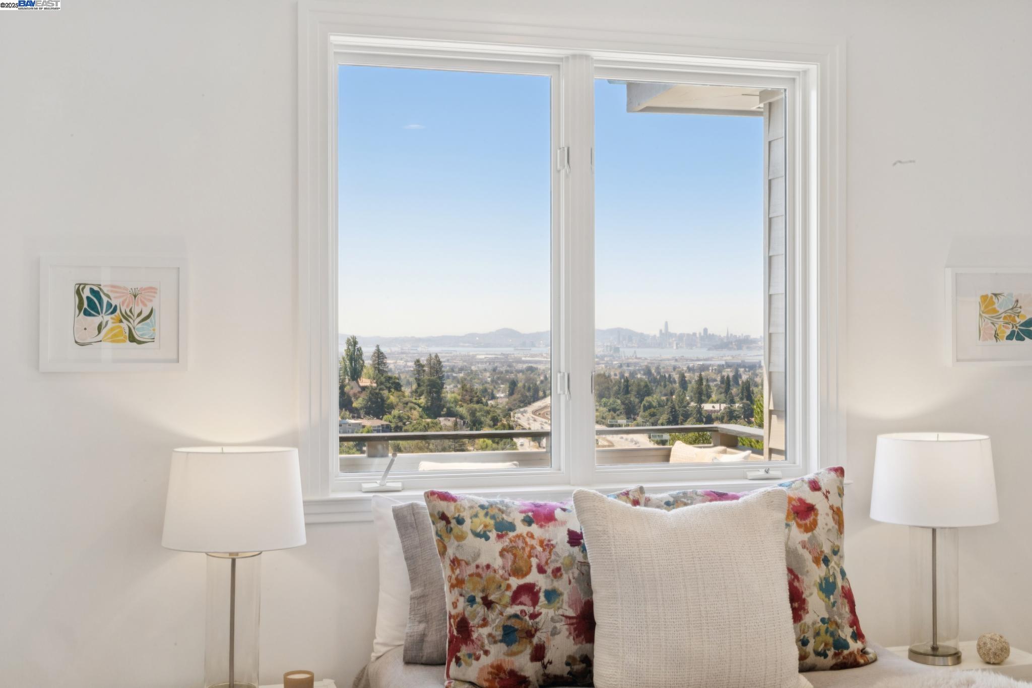Detail Gallery Image 42 of 60 For 64 Roble Road, Oakland,  CA 94618 - 4 Beds | 4/1 Baths