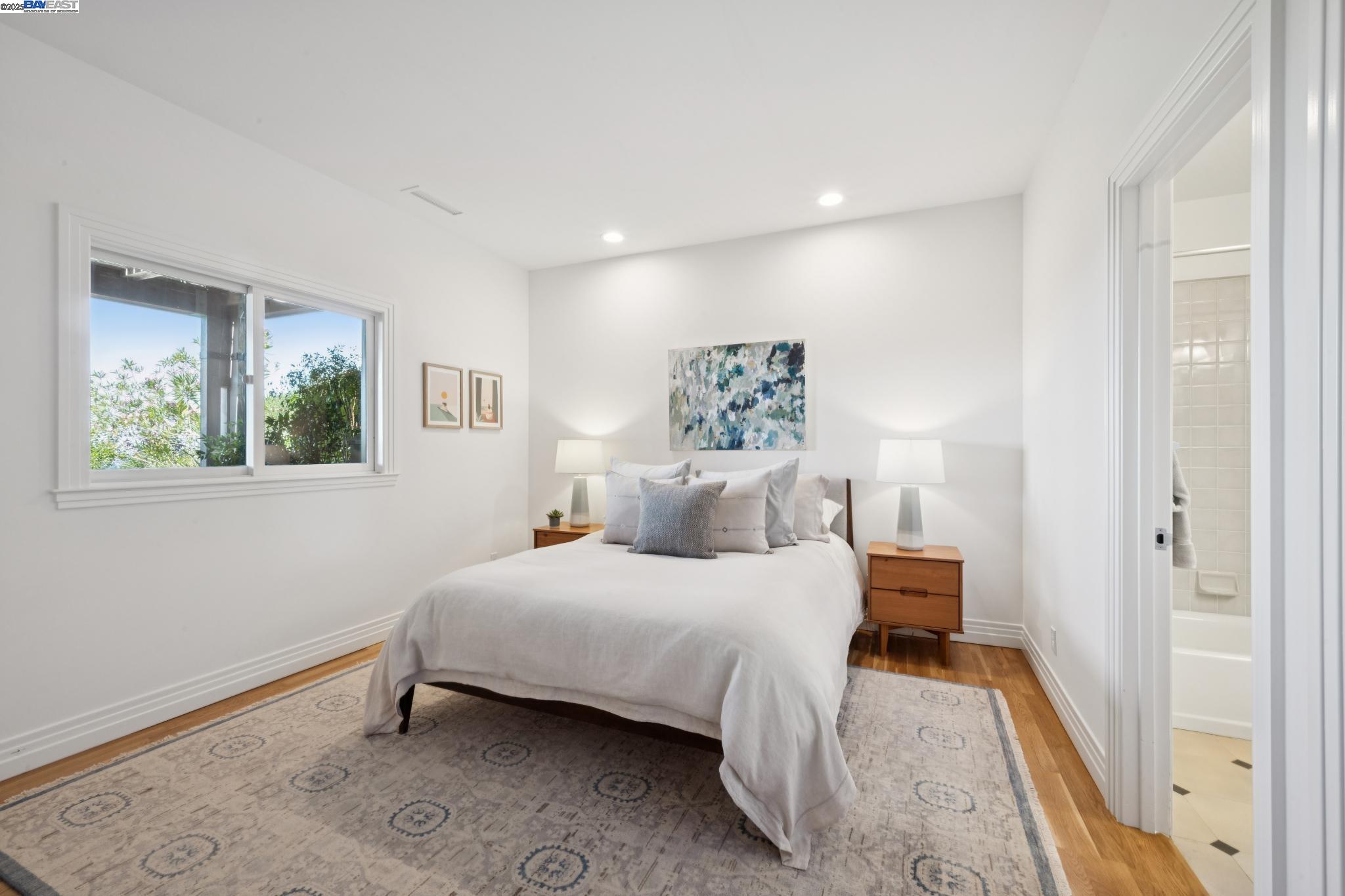 Detail Gallery Image 46 of 60 For 64 Roble Road, Oakland,  CA 94618 - 4 Beds | 4/1 Baths