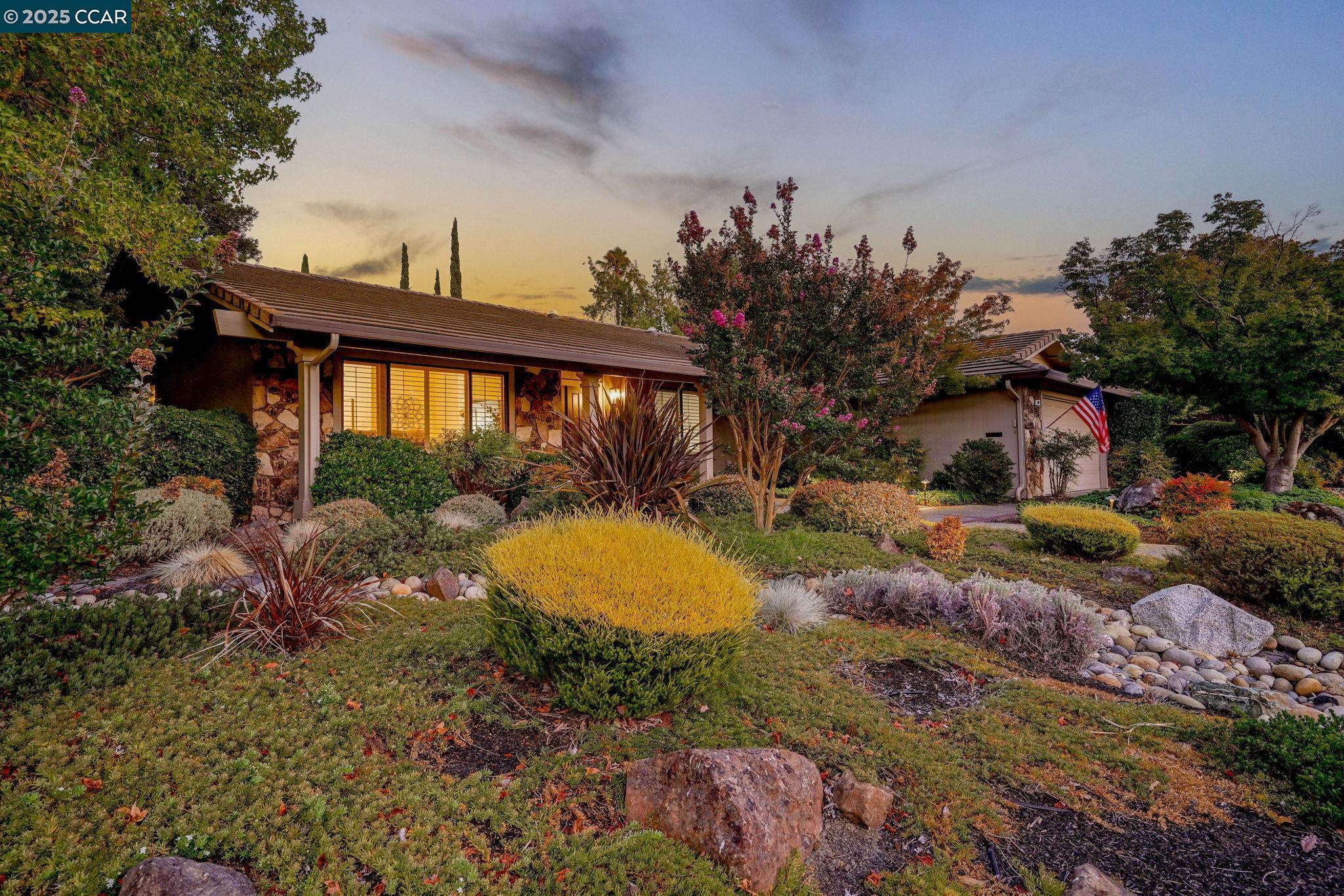 Detail Gallery Image 6 of 57 For 924 Cheyenne Dr, Walnut Creek,  CA 94598 - 4 Beds | 2 Baths